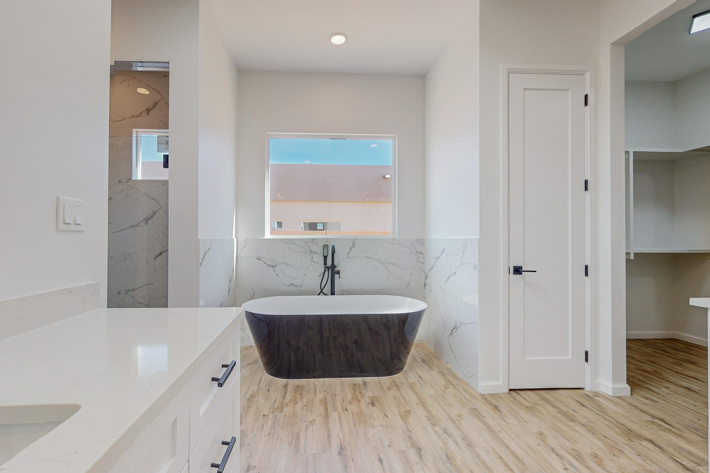 6713 Nacelle Road NE