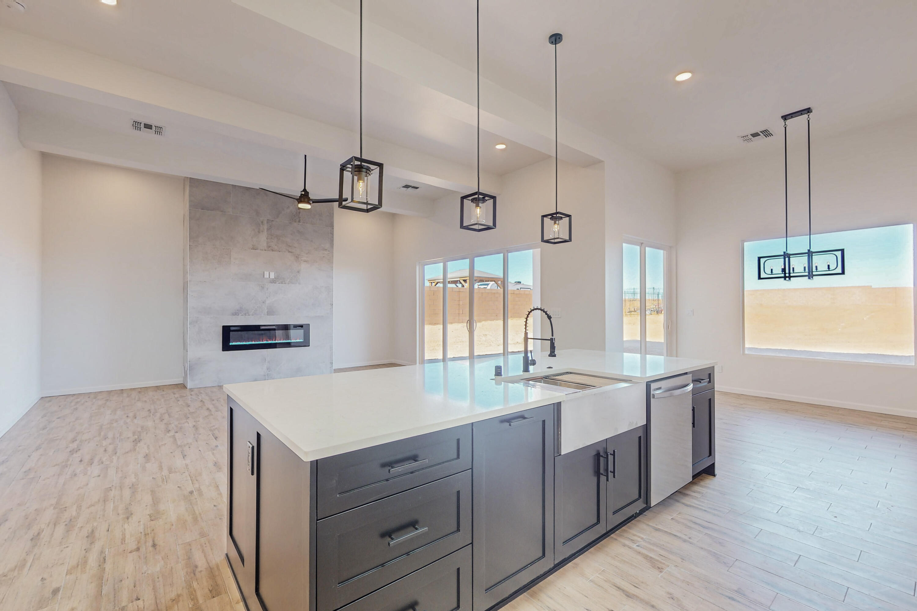 6713 Nacelle Road NE