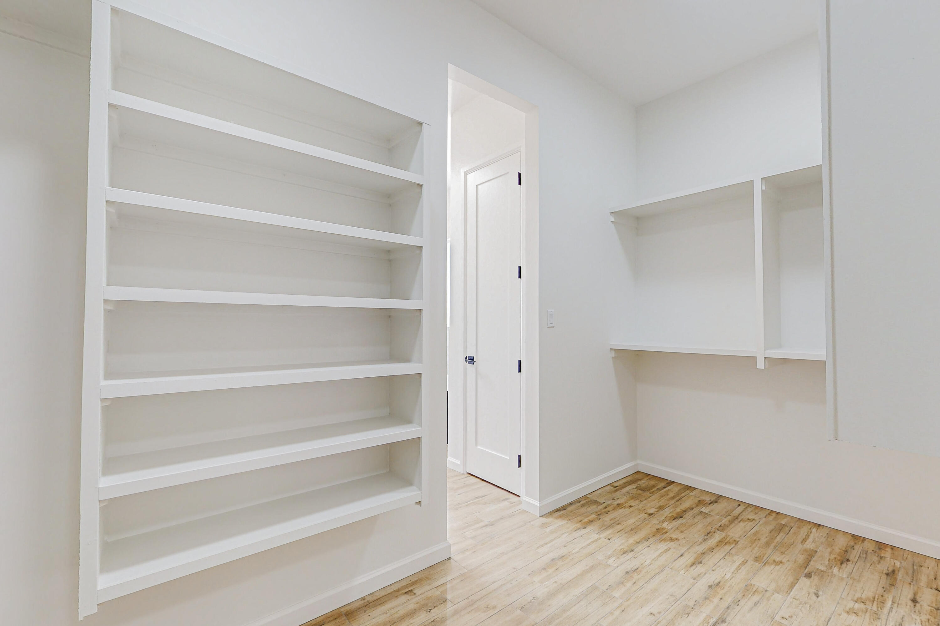 6713 Nacelle Road NE