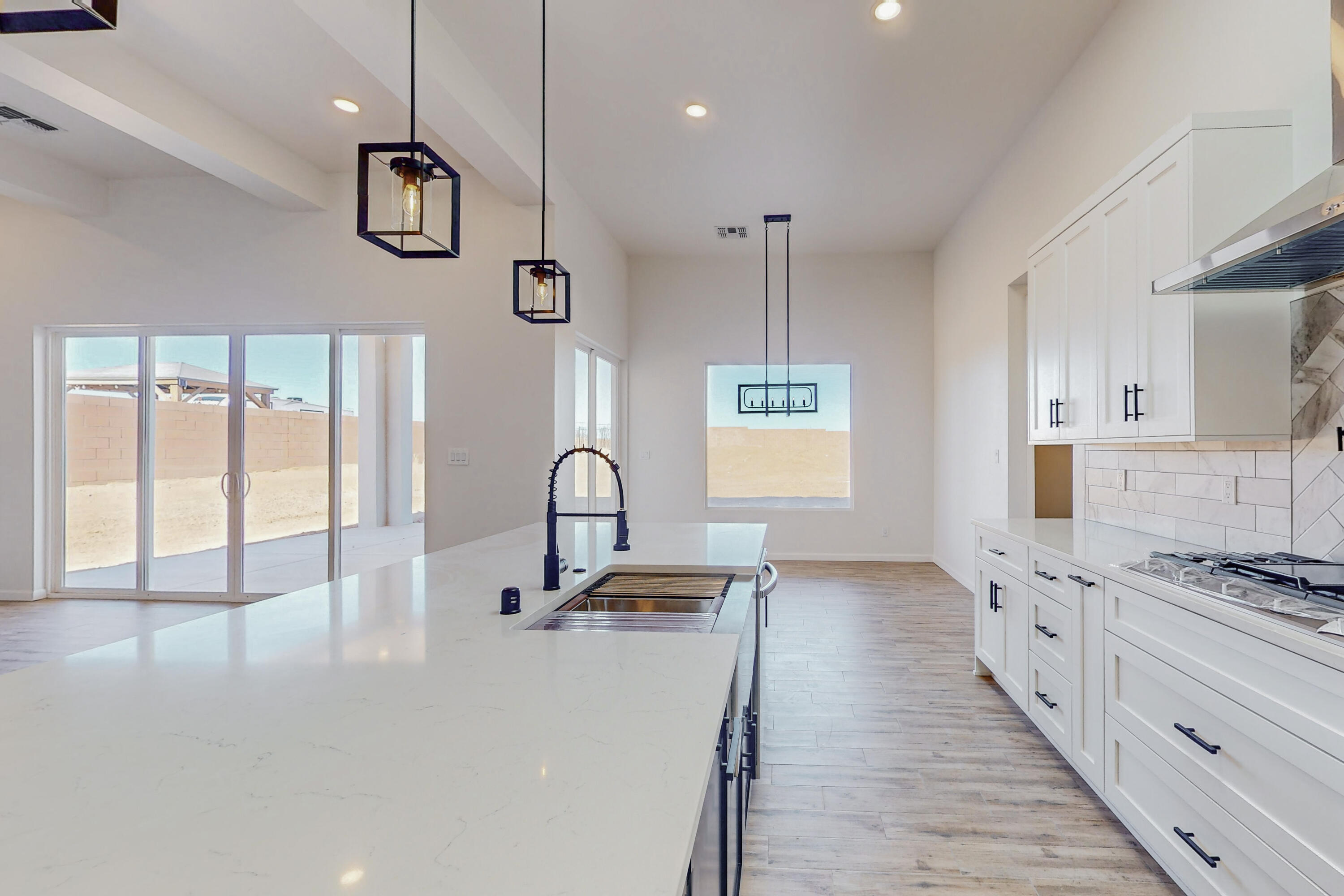 6713 Nacelle Road NE