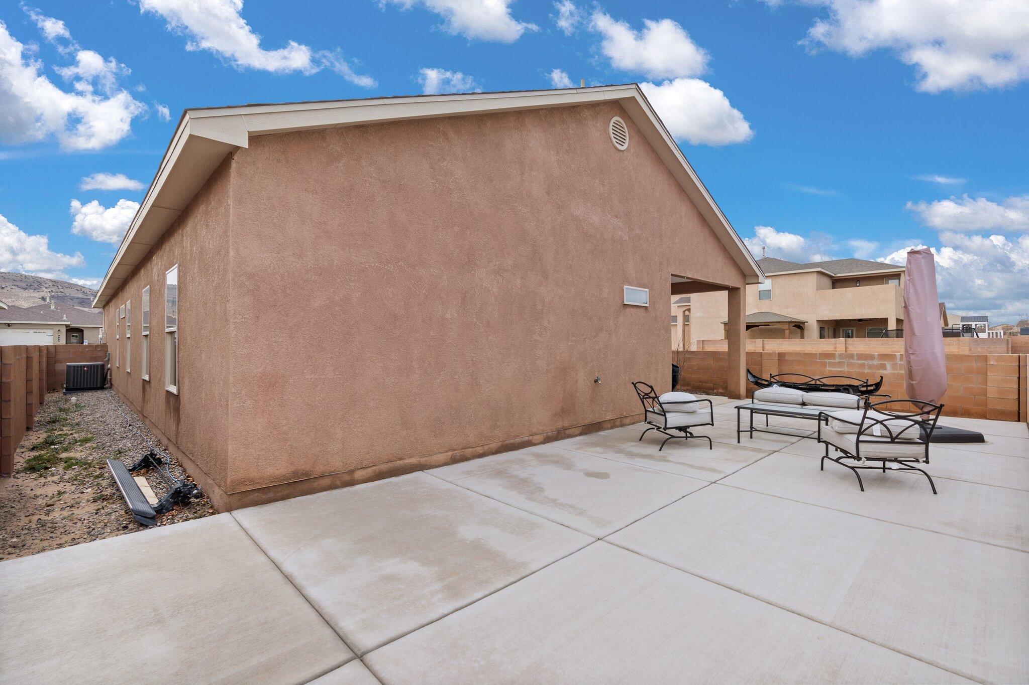 881 Firewheel Loop SW