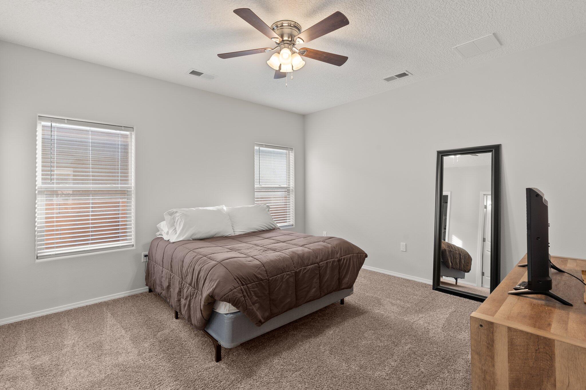 881 Firewheel Loop SW