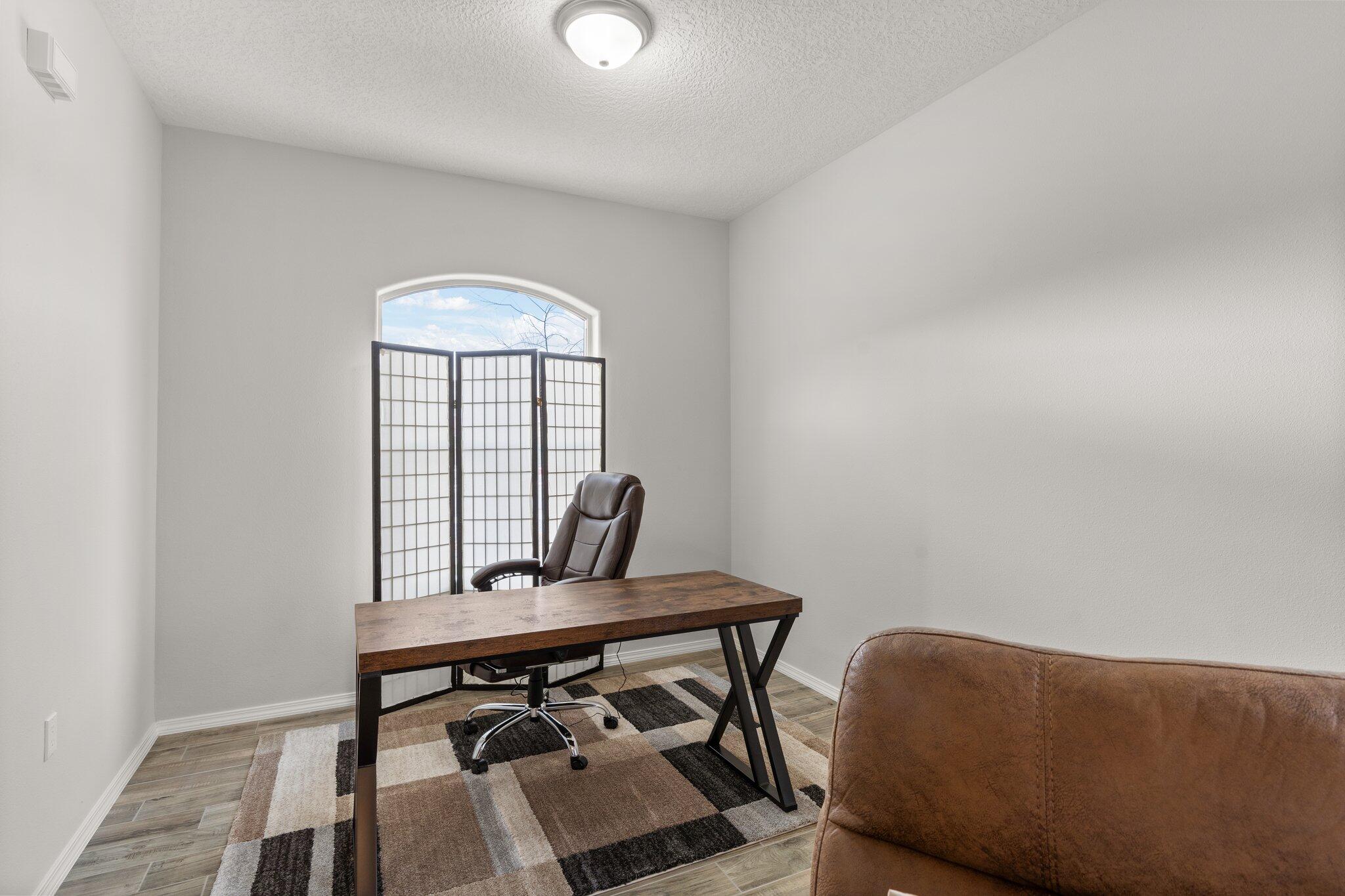 881 Firewheel Loop SW