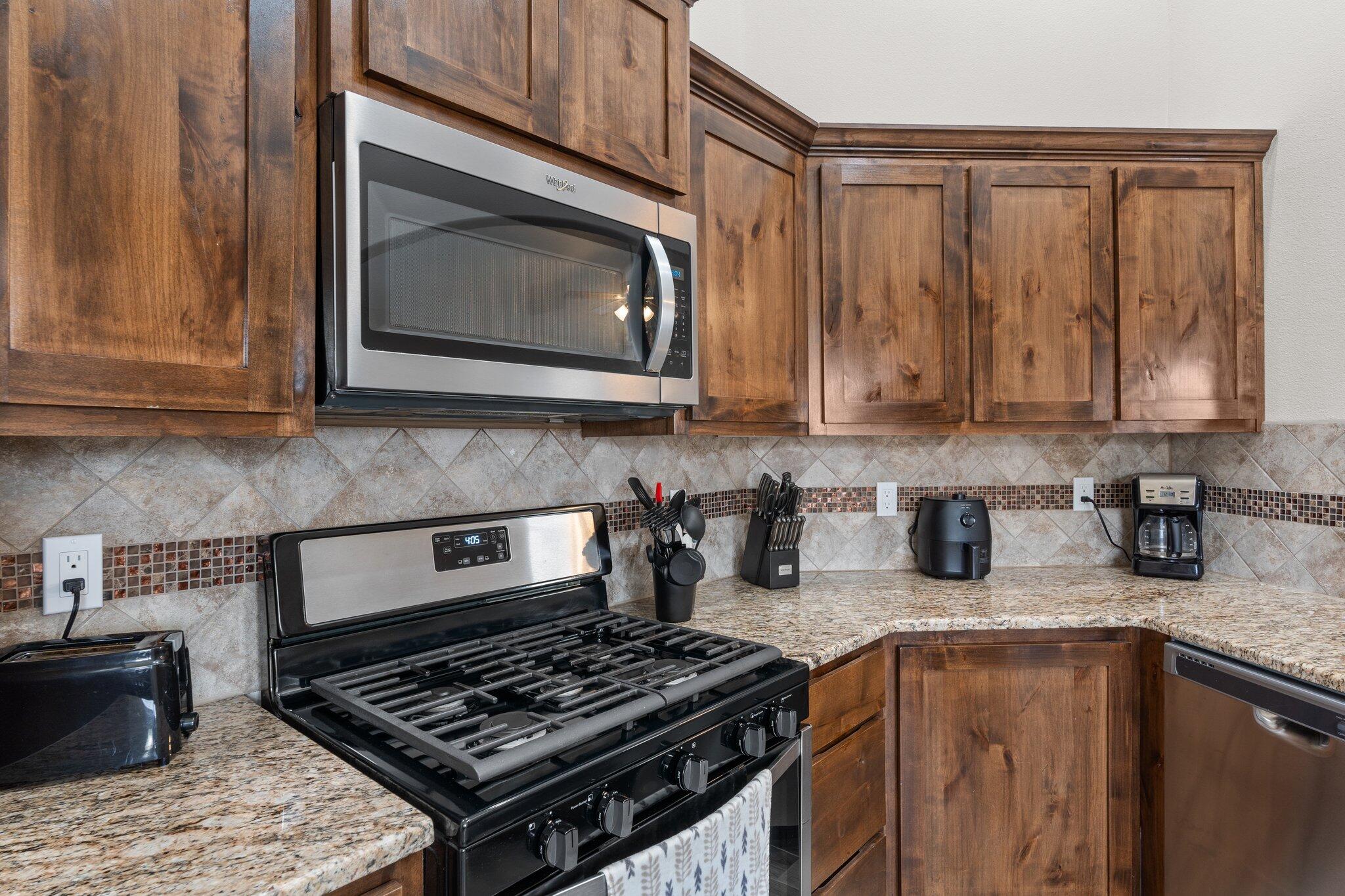 881 Firewheel Loop SW