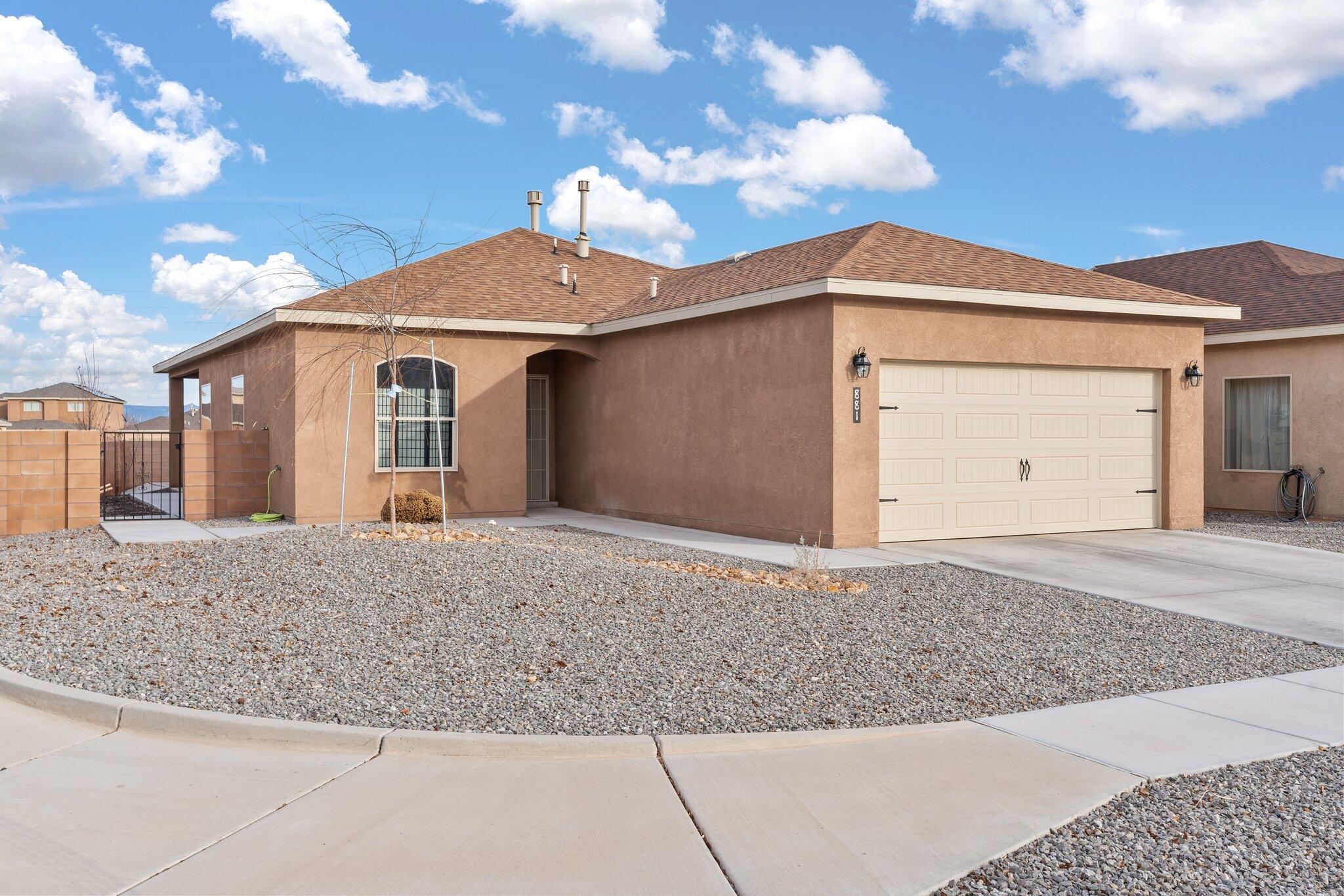 881 Firewheel Loop SW