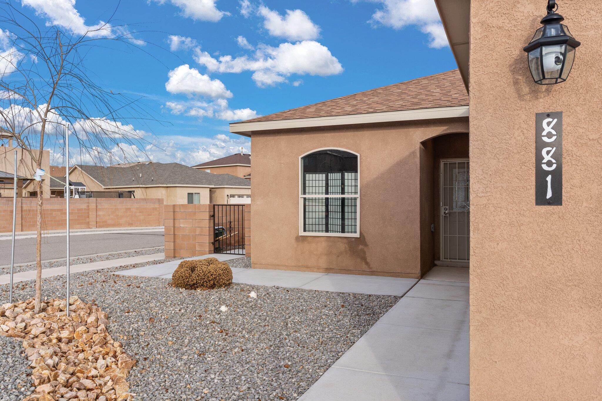 881 Firewheel Loop SW