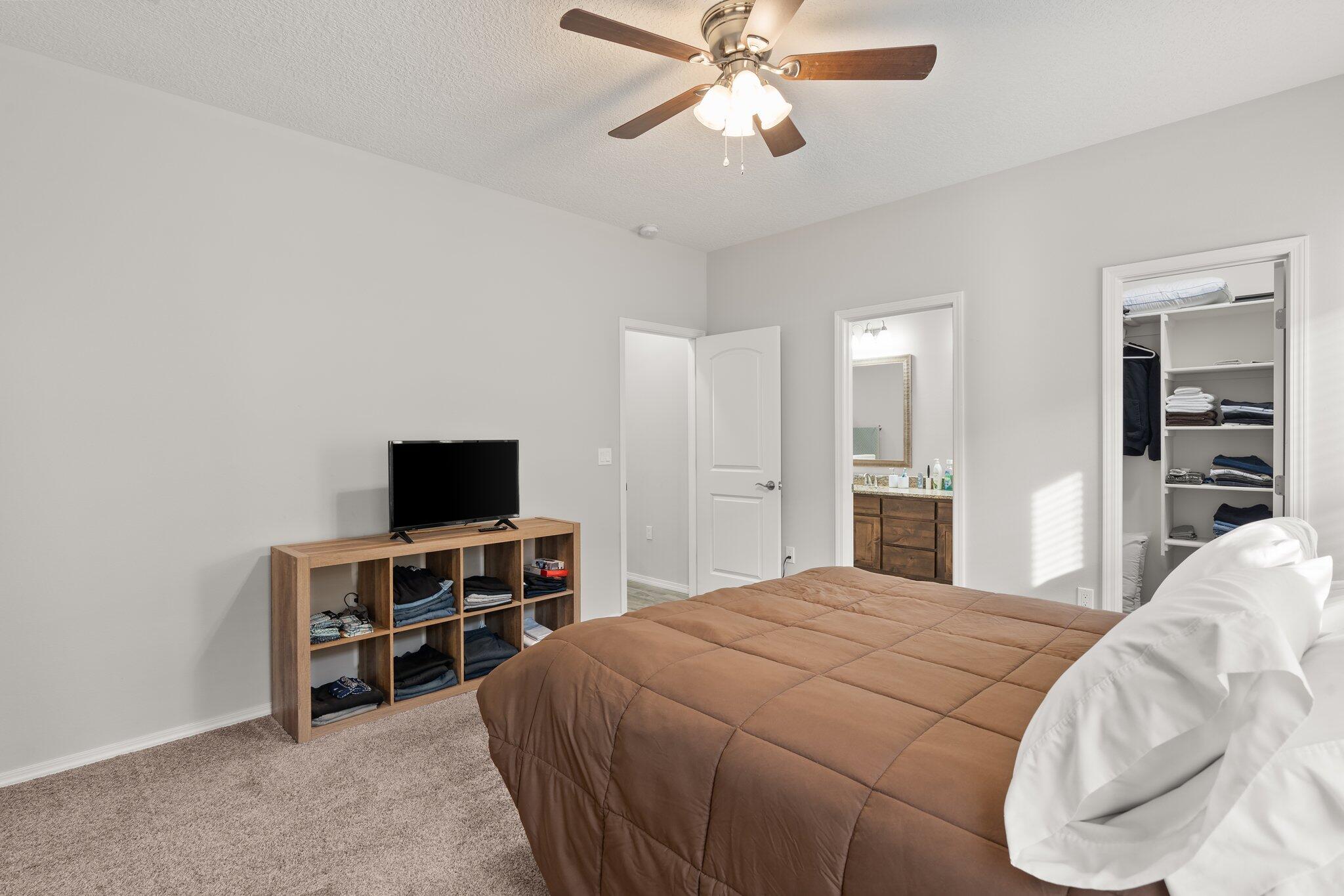 881 Firewheel Loop SW