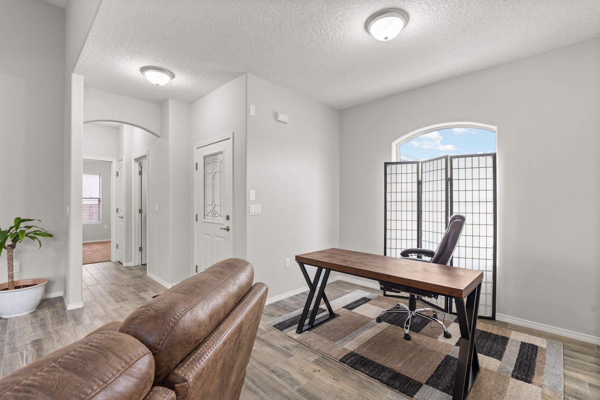 881 Firewheel Loop SW