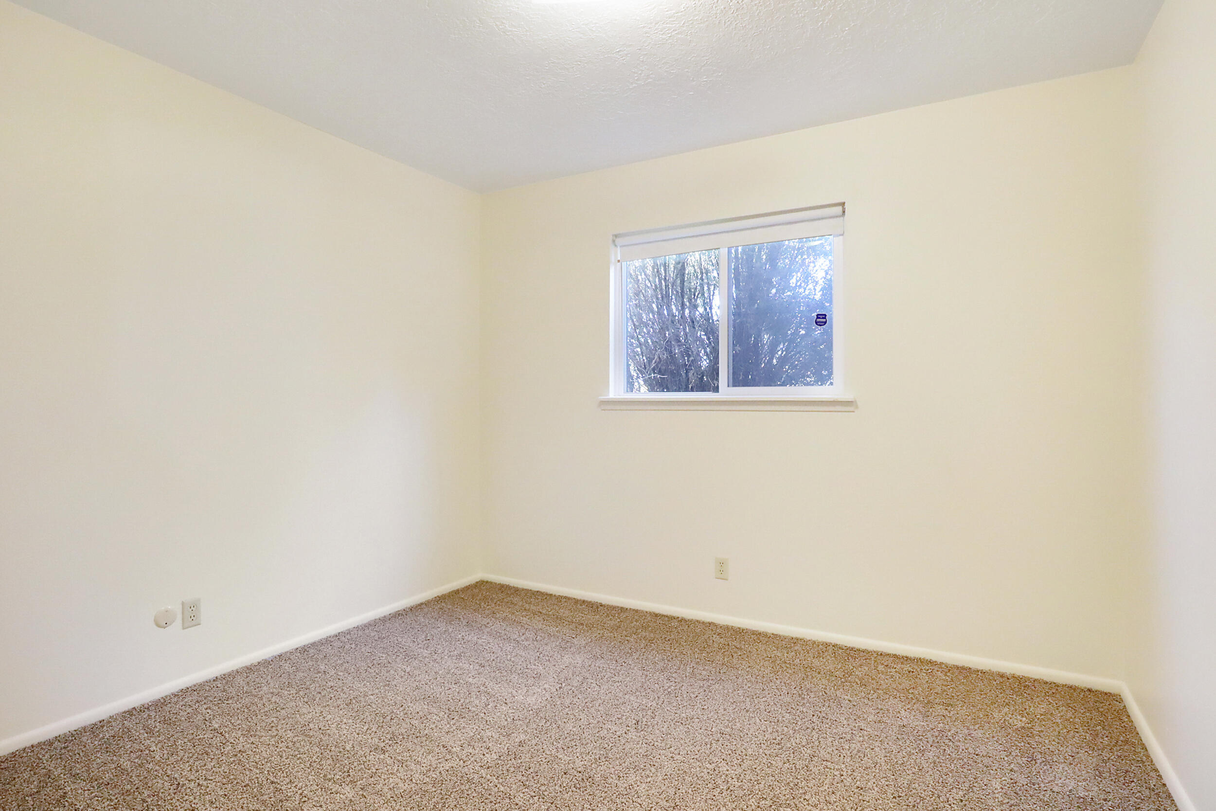 12504 Nambe Avenue NE