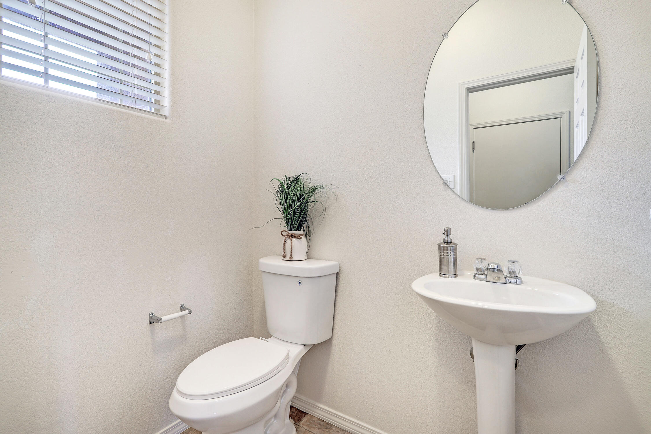 10645 Microlith Road SW