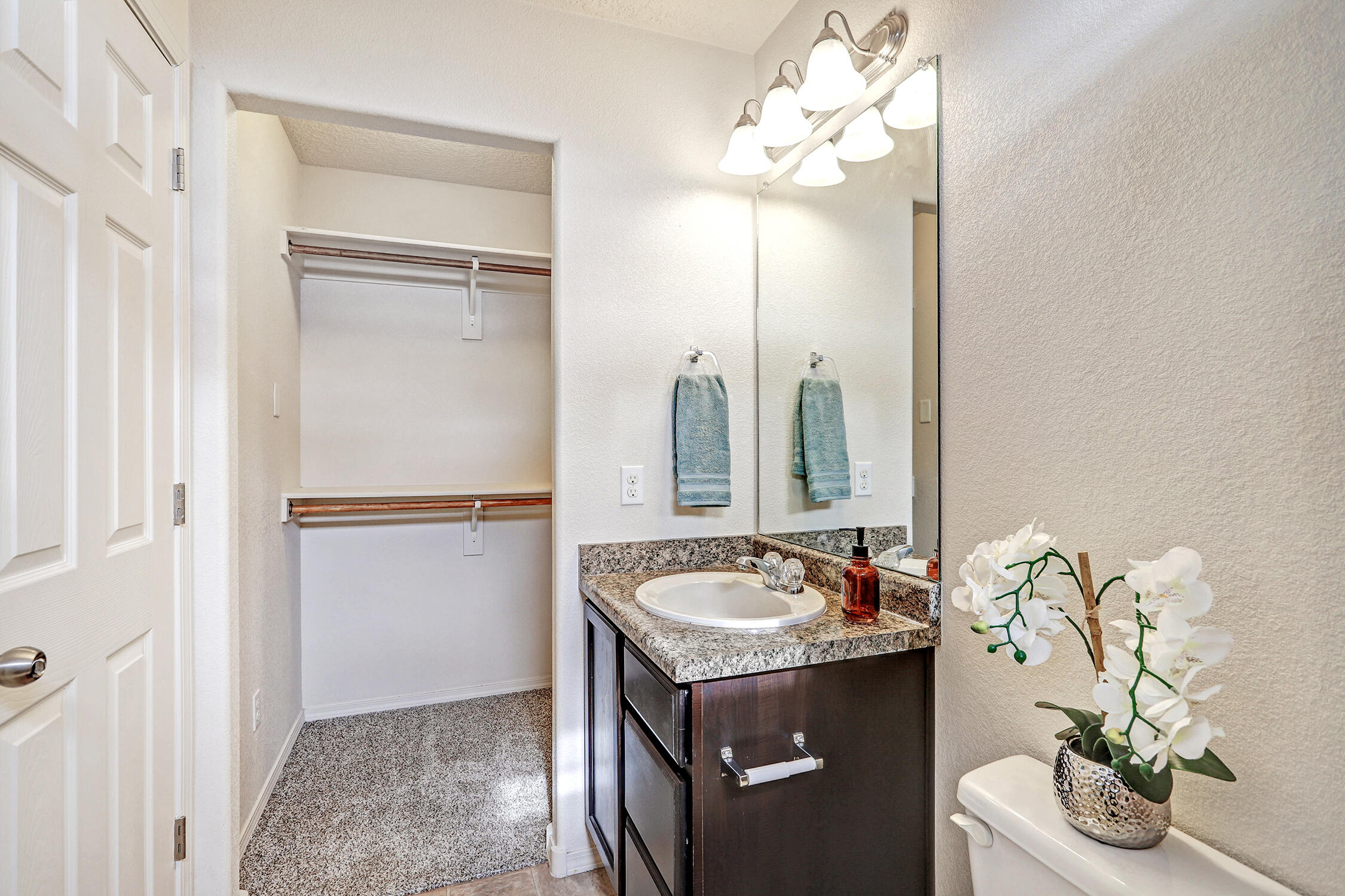 10645 Microlith Road SW