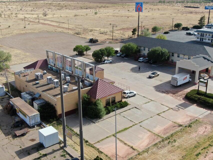 3404 E ROUTE 66 Boulevard