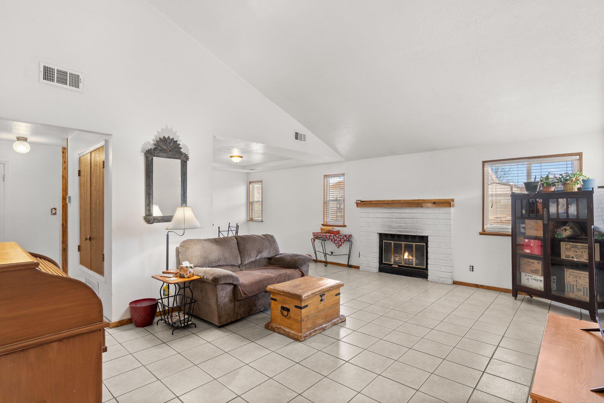 660 Stagecoach Road SE