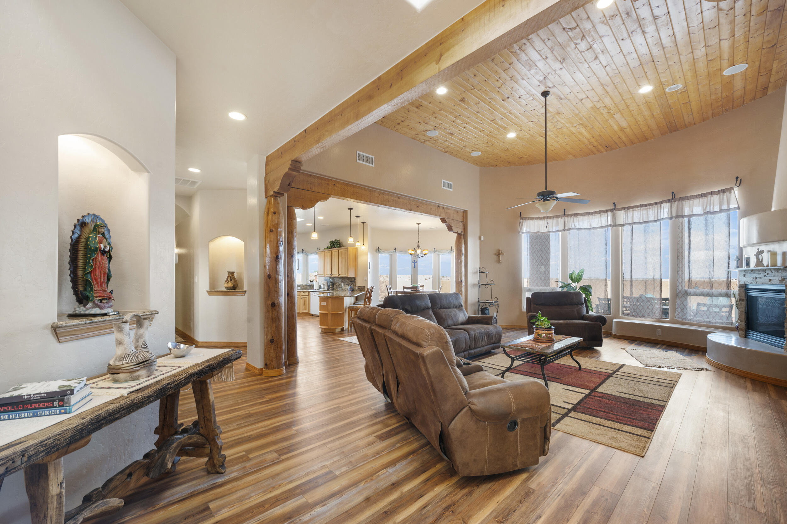 16 Lindsey Lane Lane