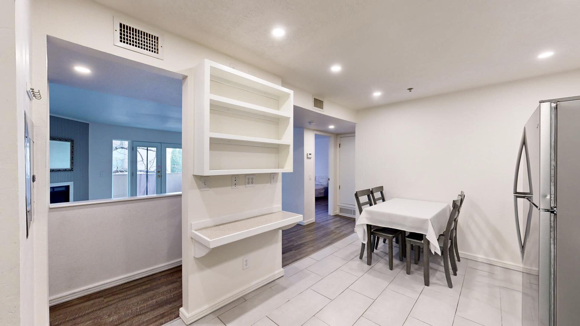 3829 Montgomery Boulevard NE 323