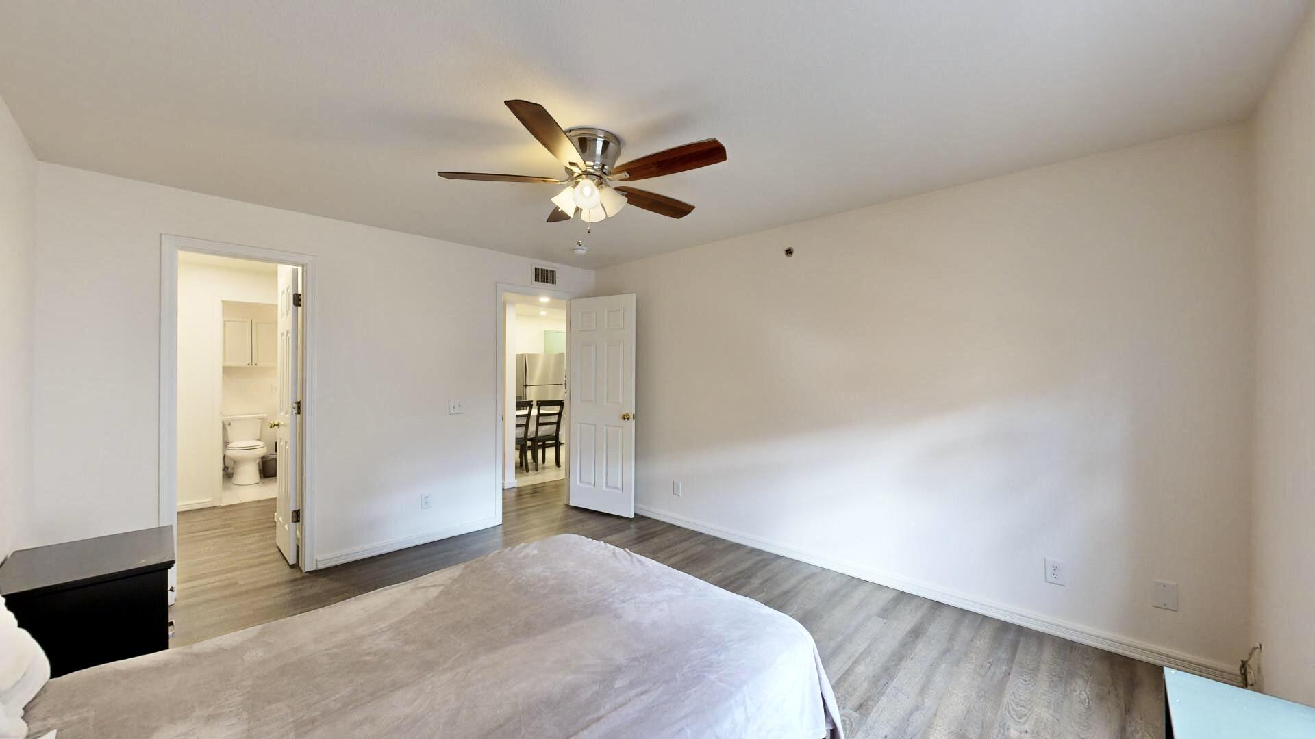 3829 Montgomery Boulevard NE 323