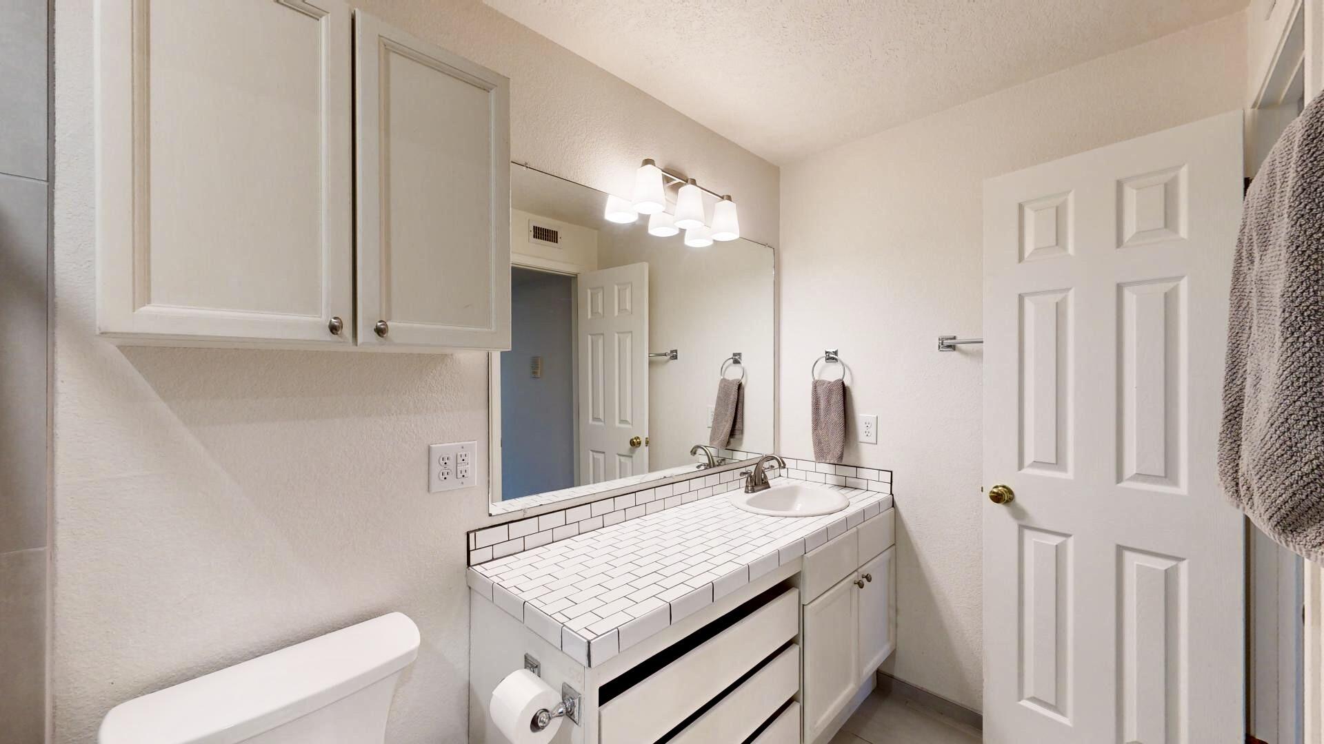 3829 Montgomery Boulevard NE 323