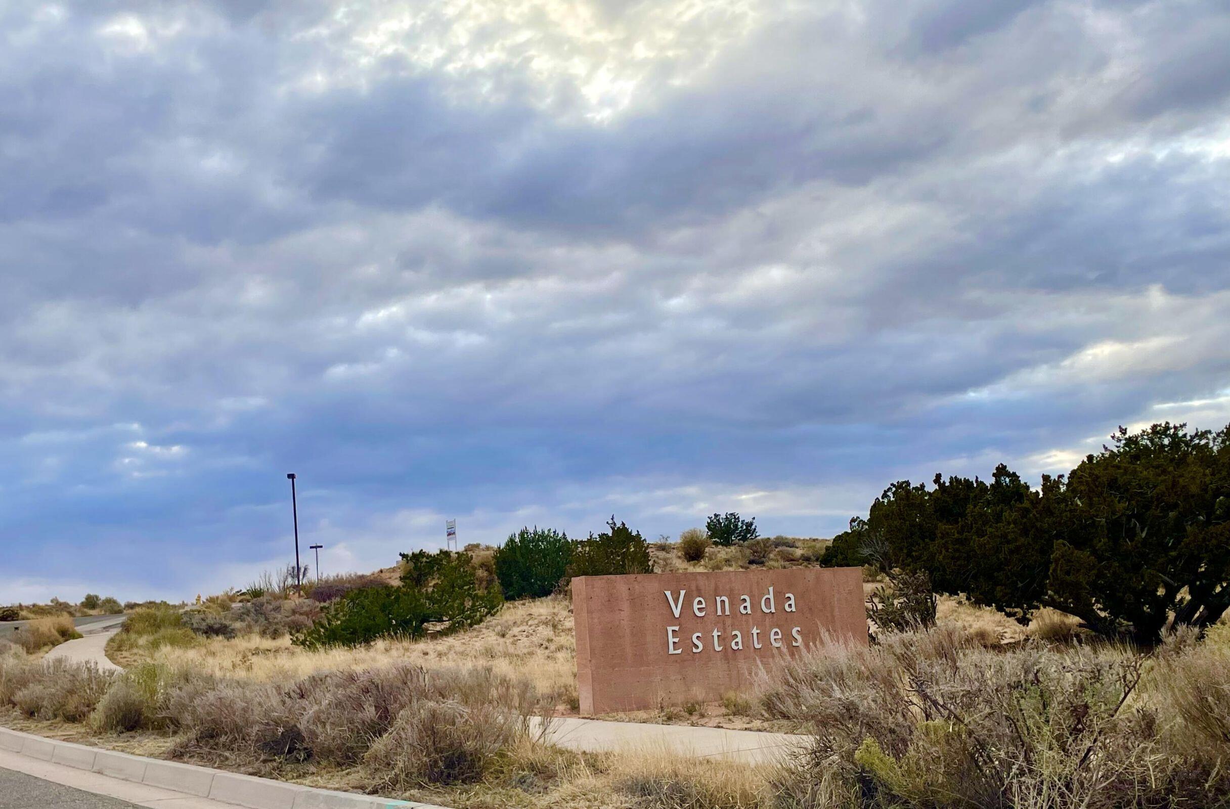2222 Venada Road NE
