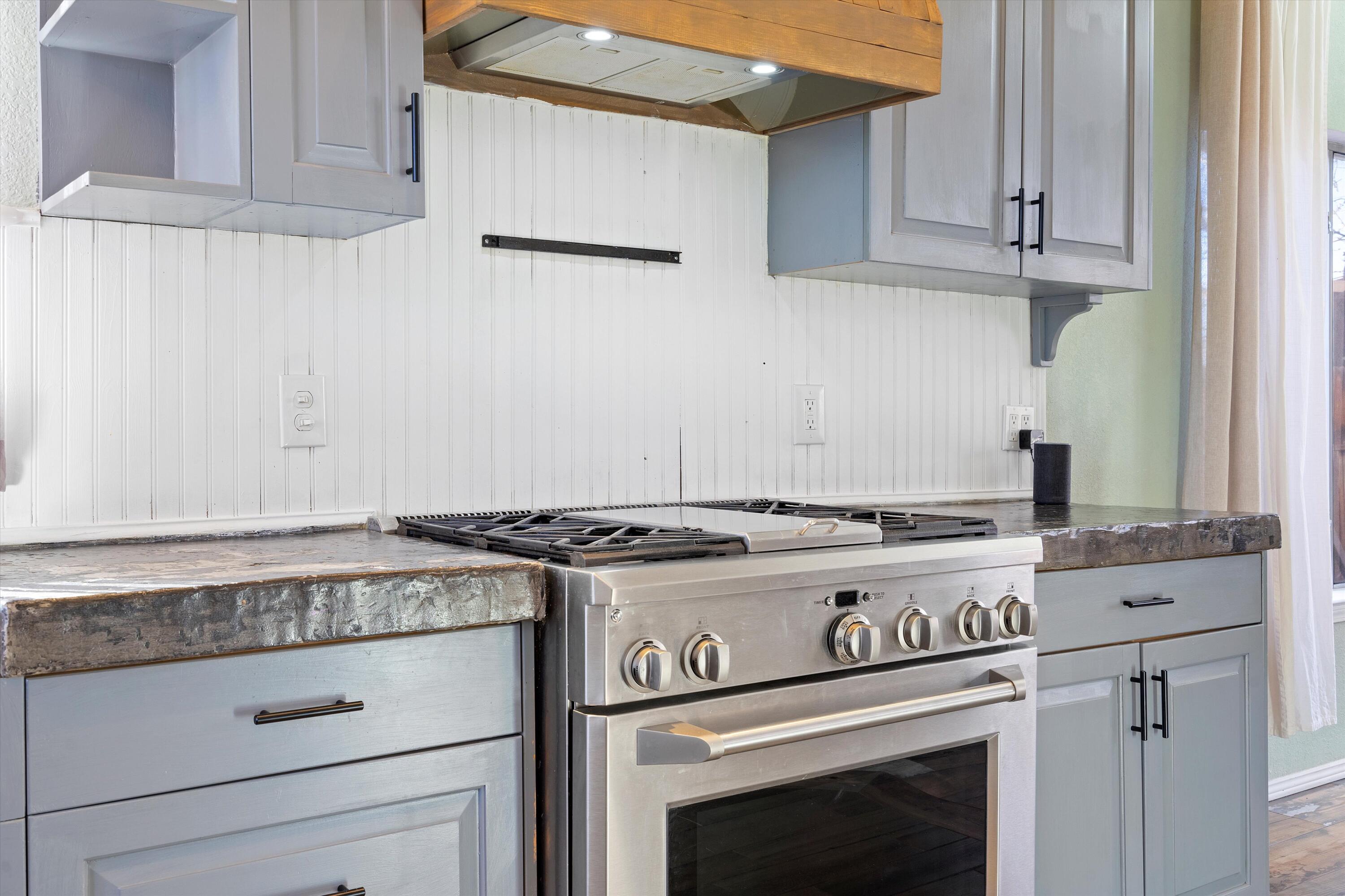 4805 Mesa Prieta Court NW