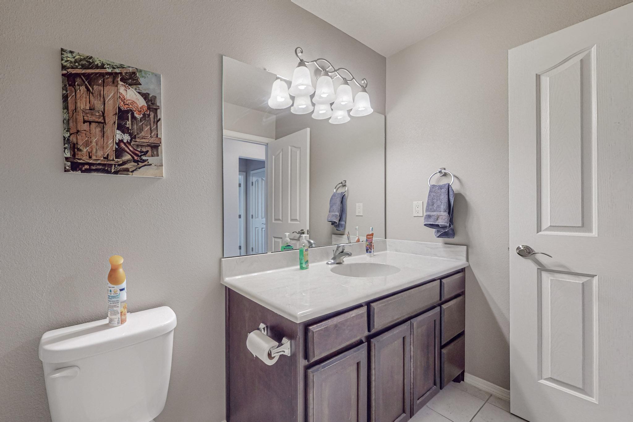 6900 Papaya Street NE