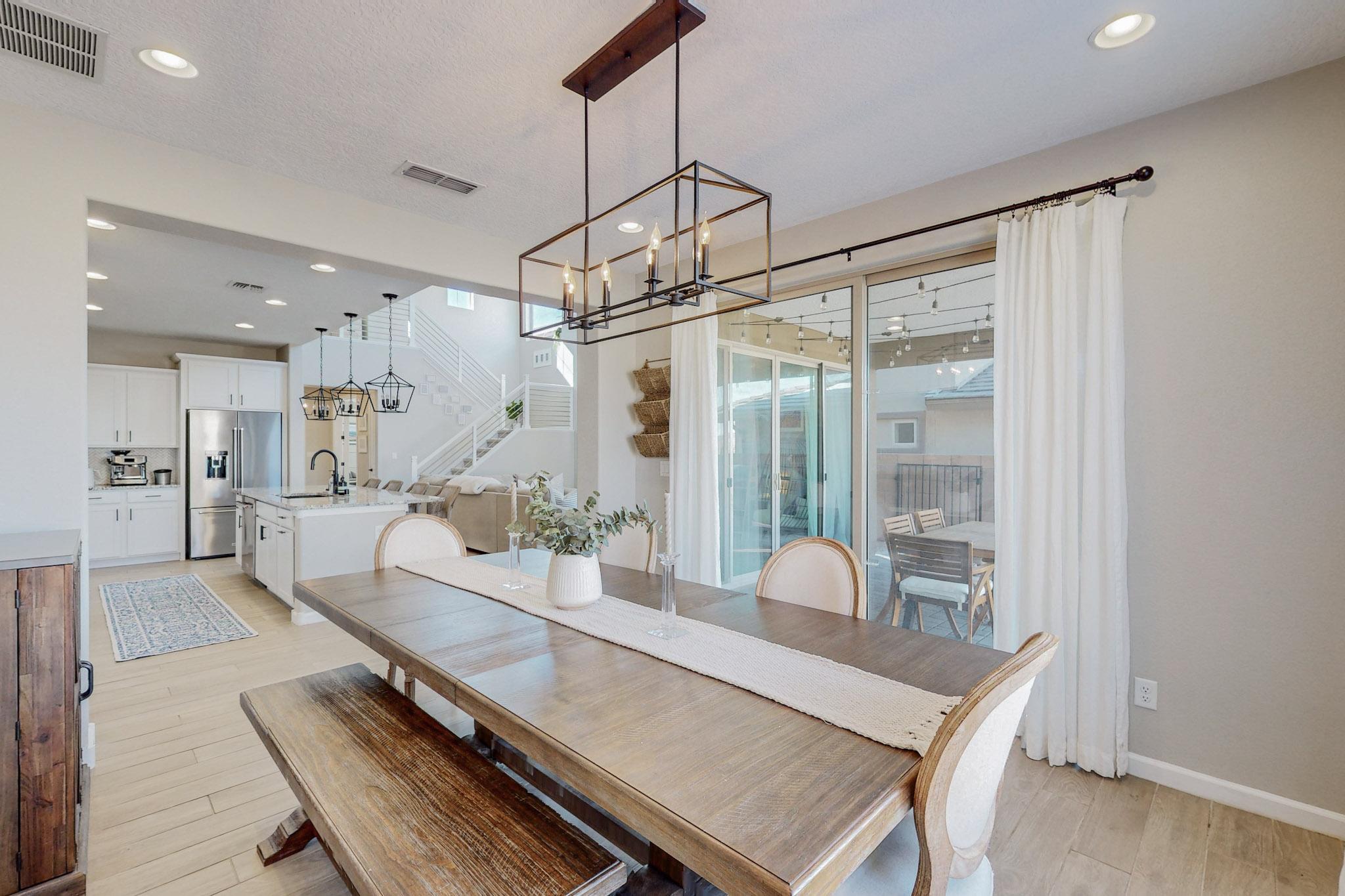 11423 Manzano Vista Avenue SE