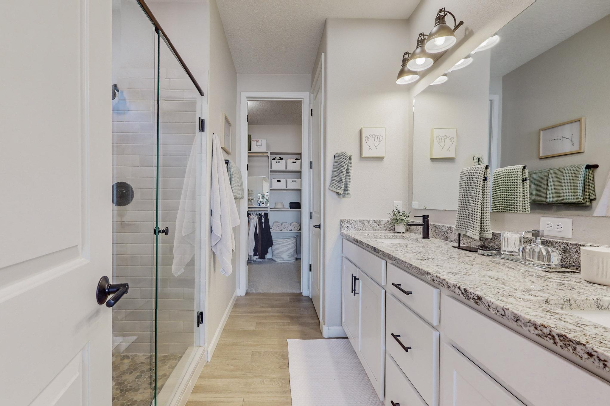 11423 Manzano Vista Avenue SE