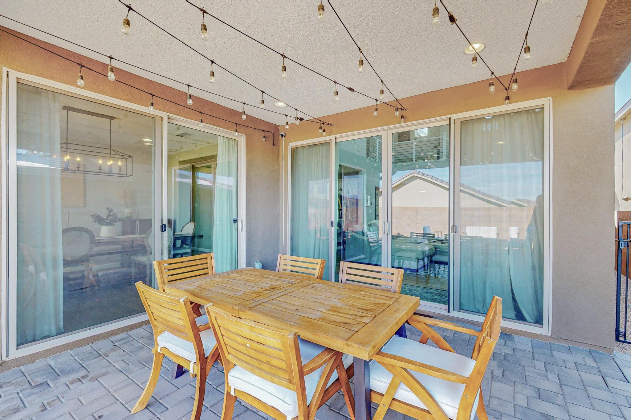 11423 Manzano Vista Avenue SE