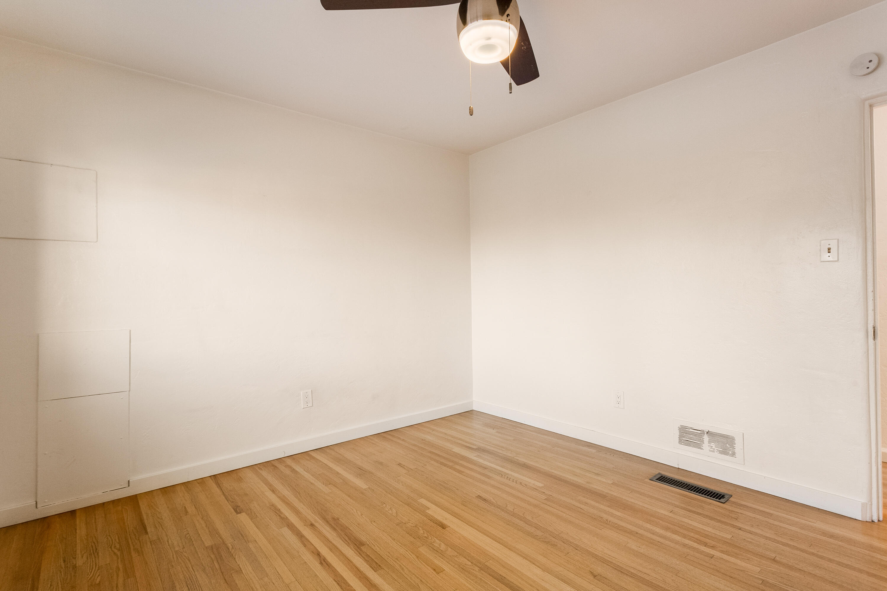 4611 Constitution Avenue NE