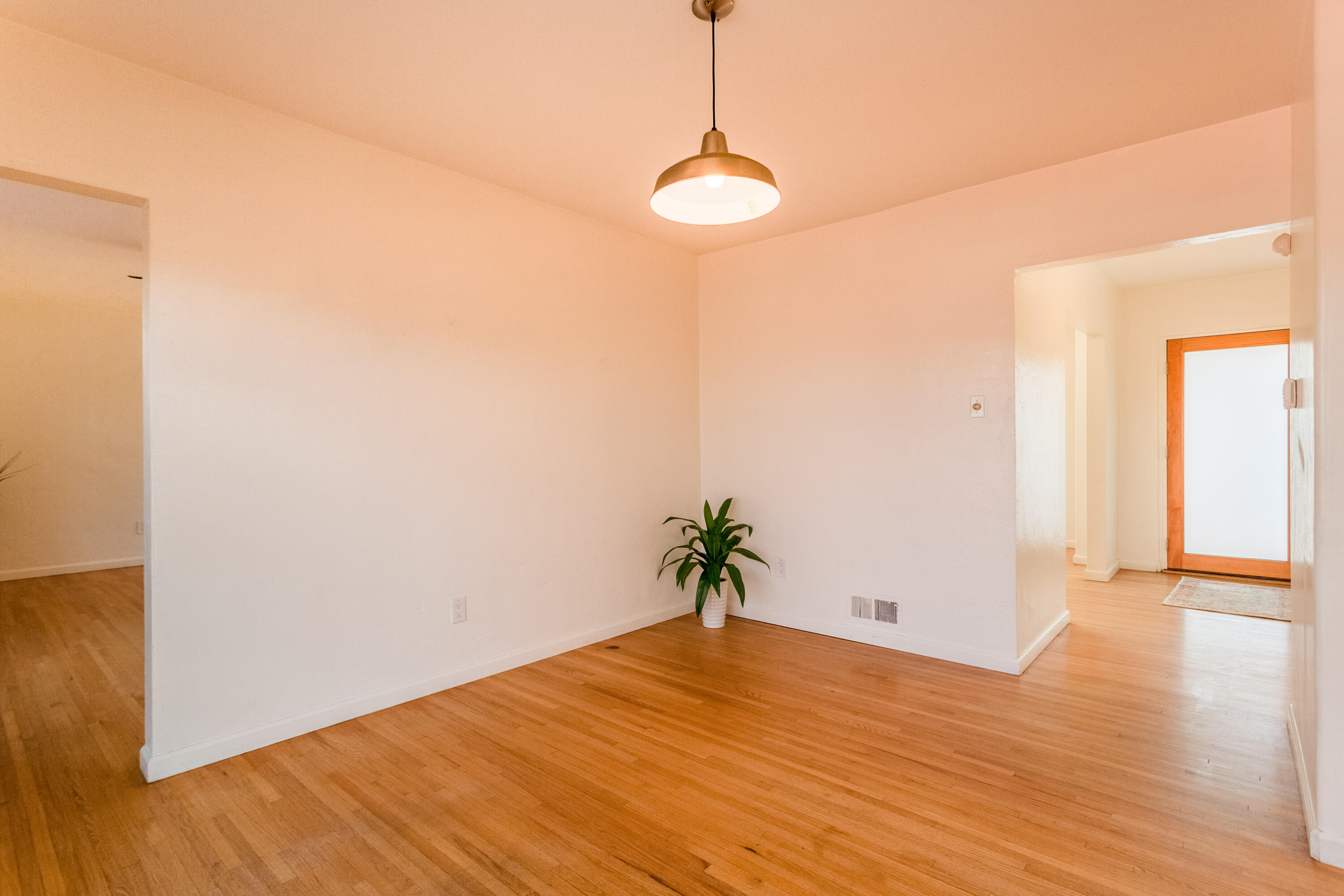 4611 Constitution Avenue NE