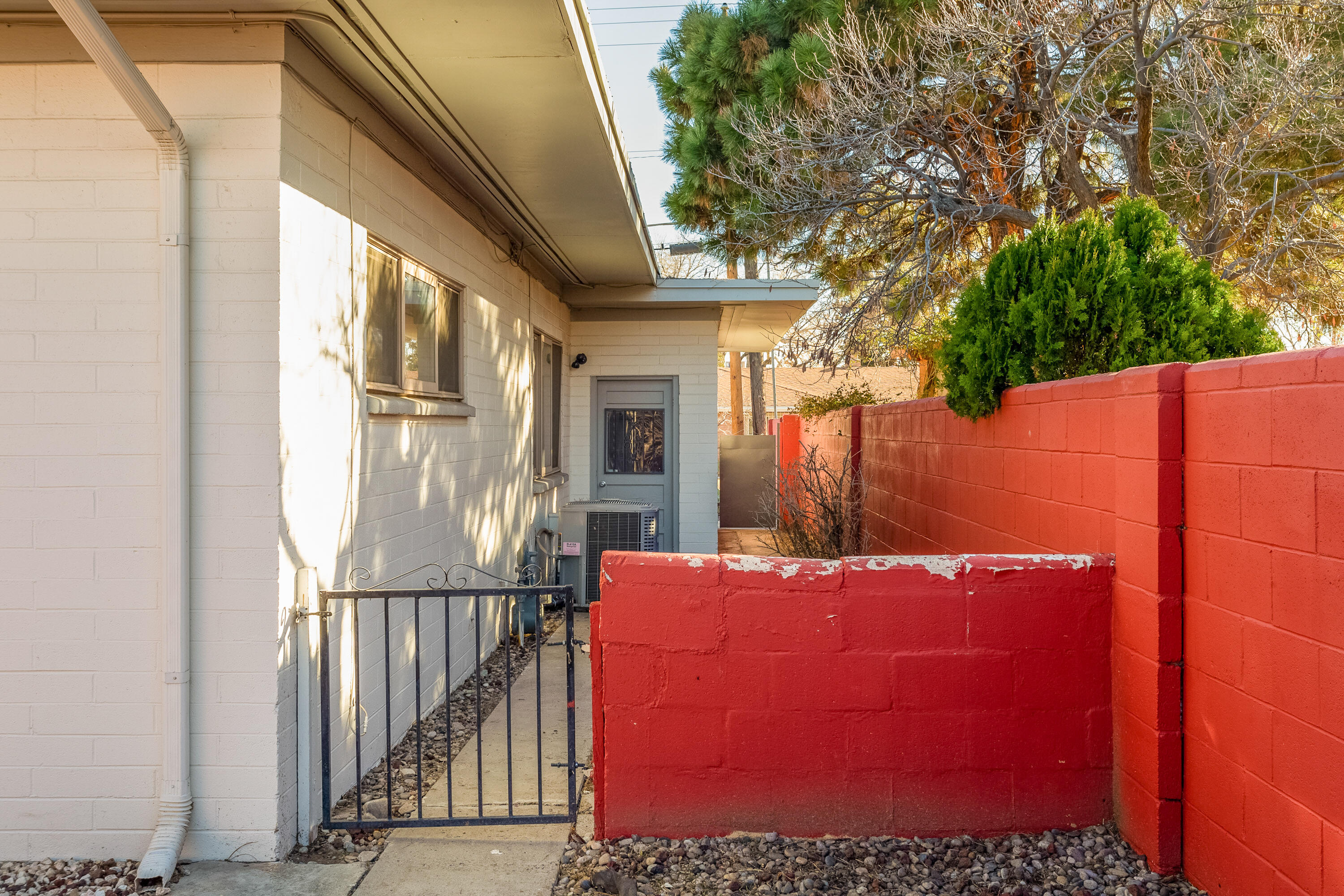 4611 Constitution Avenue NE