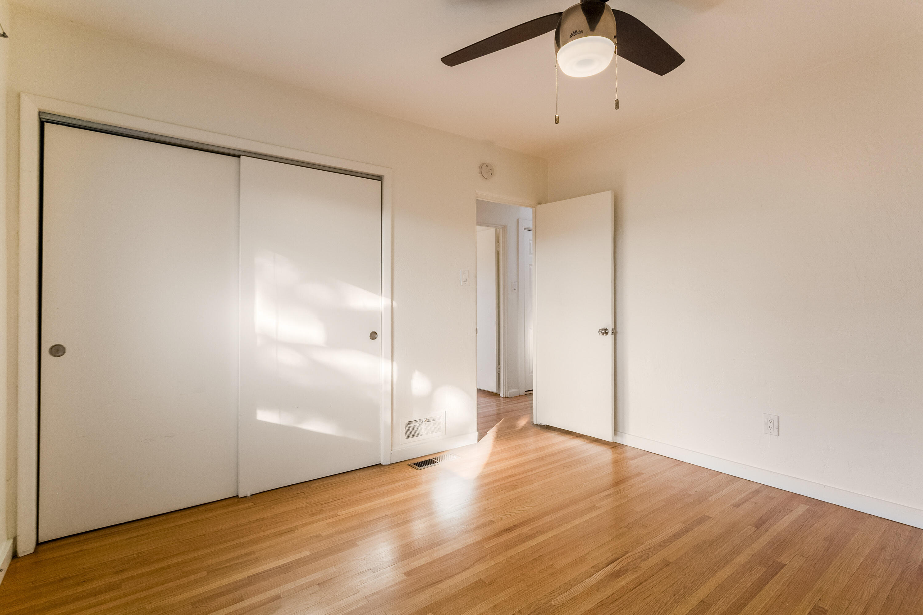 4611 Constitution Avenue NE