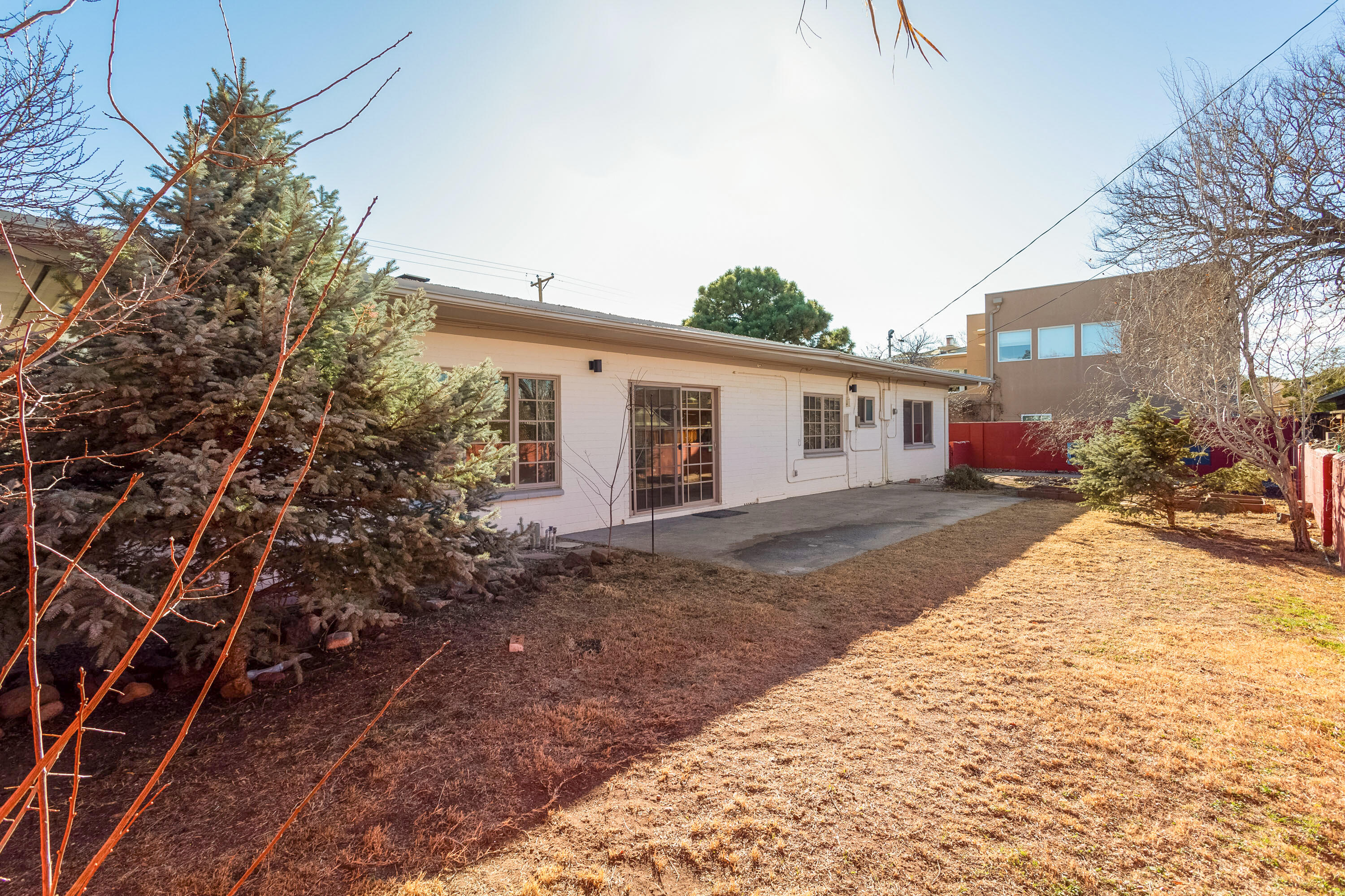 4611 Constitution Avenue NE