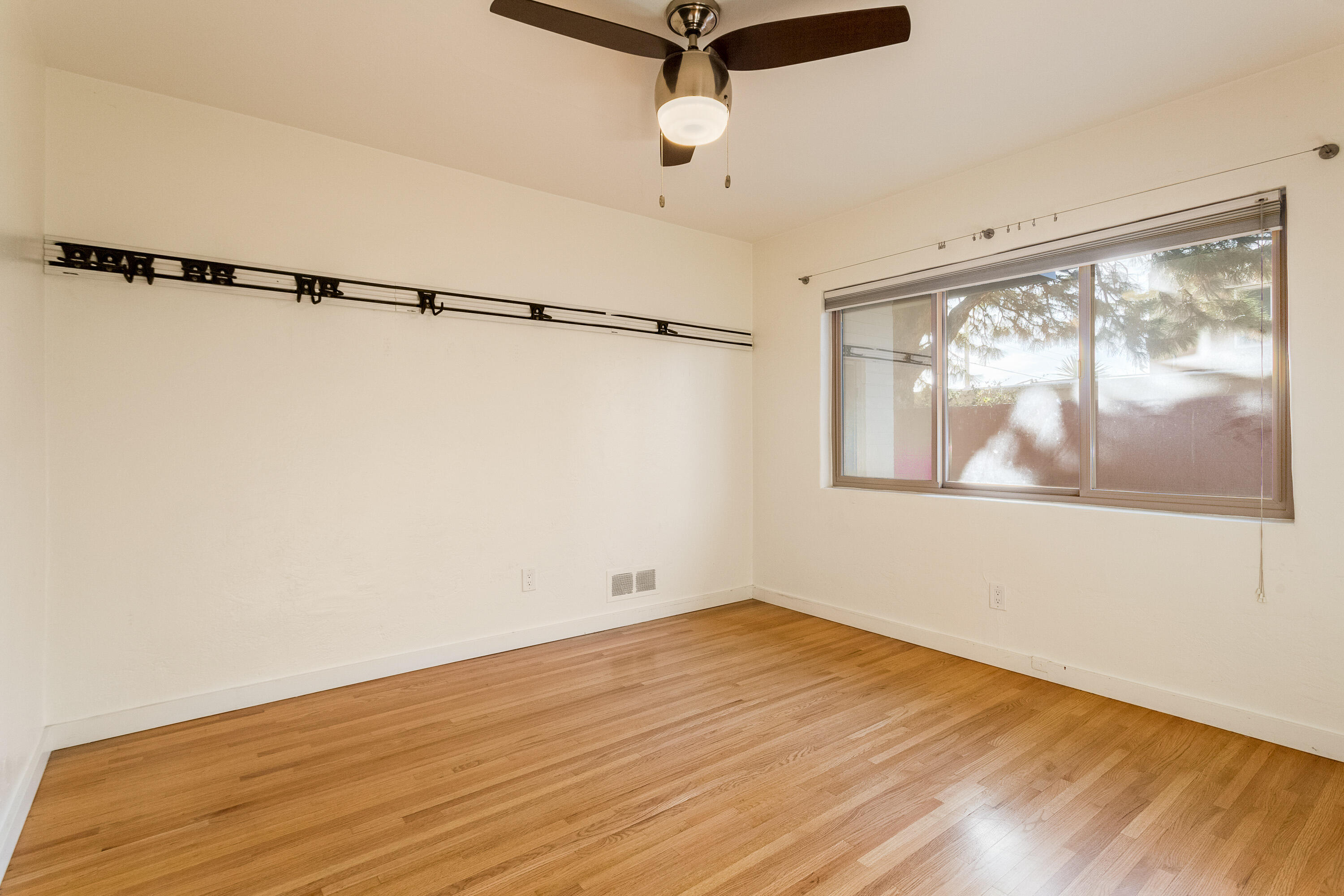 4611 Constitution Avenue NE