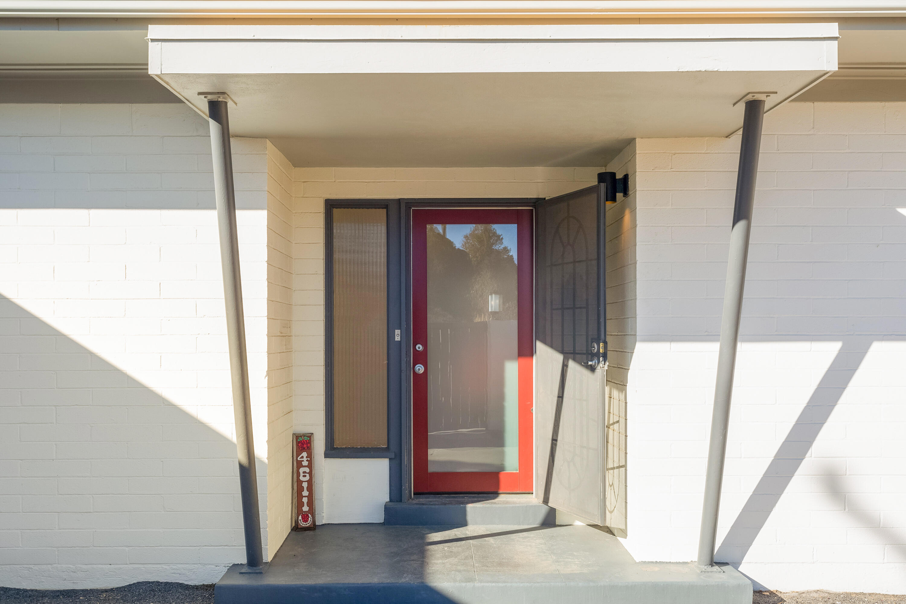 4611 Constitution Avenue NE