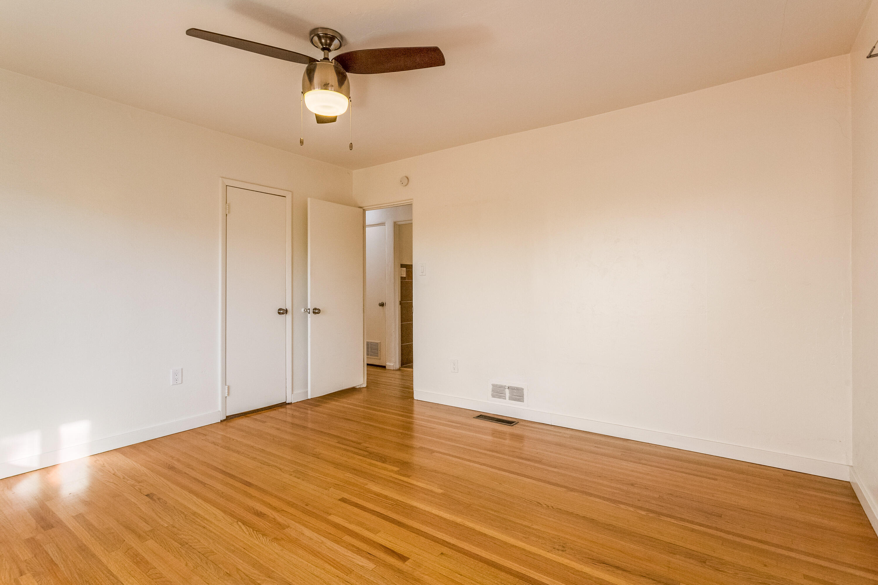 4611 Constitution Avenue NE