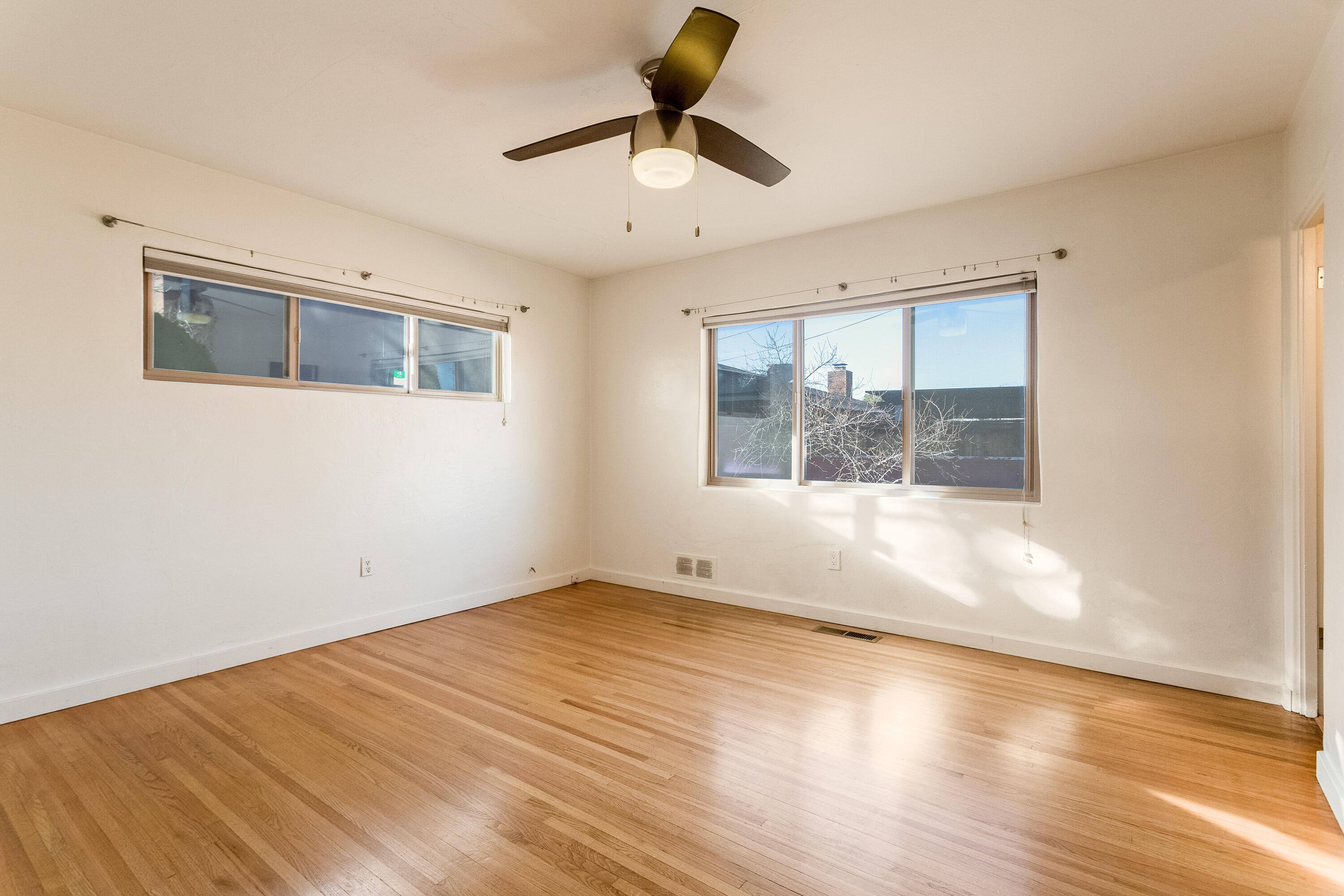 4611 Constitution Avenue NE