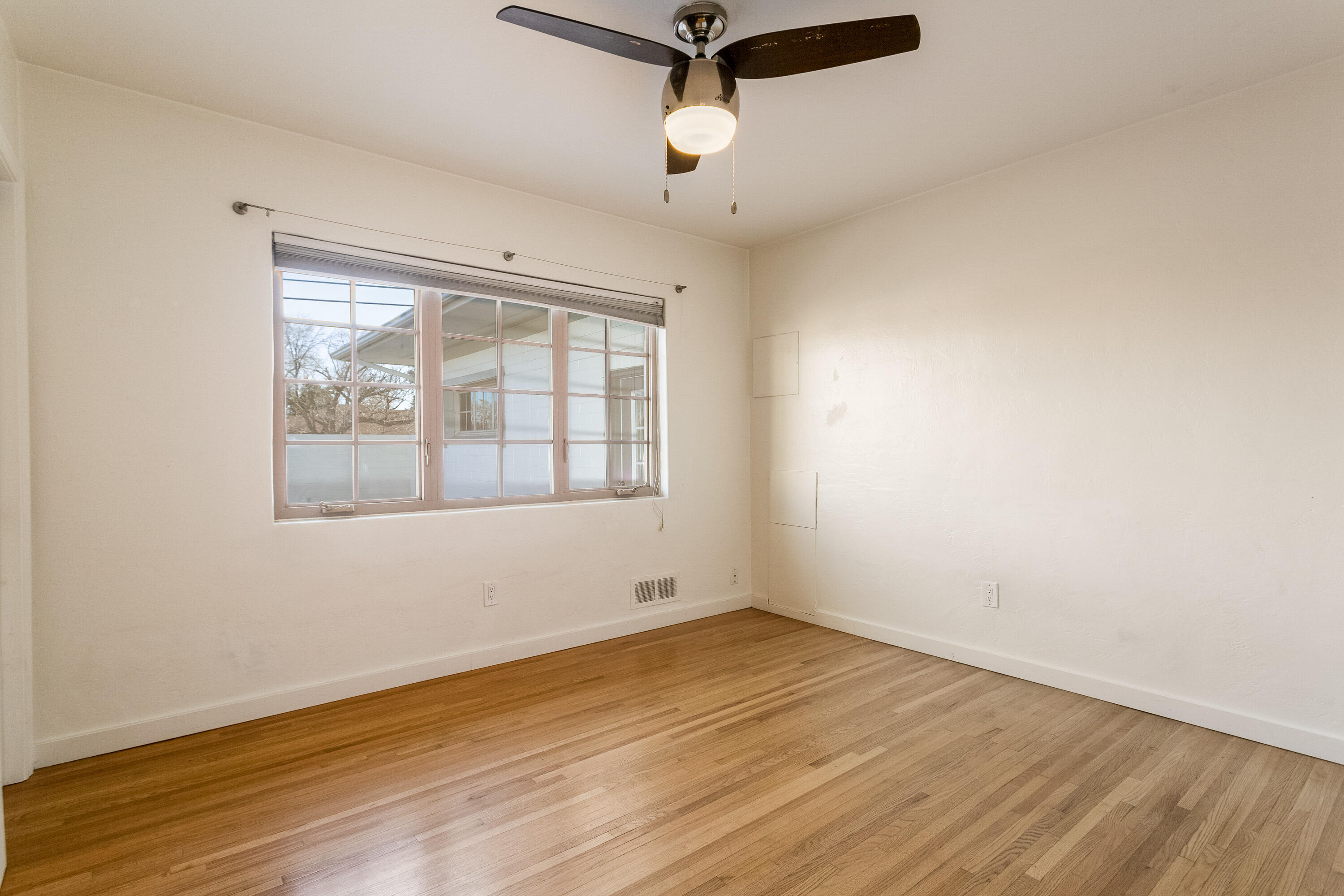 4611 Constitution Avenue NE