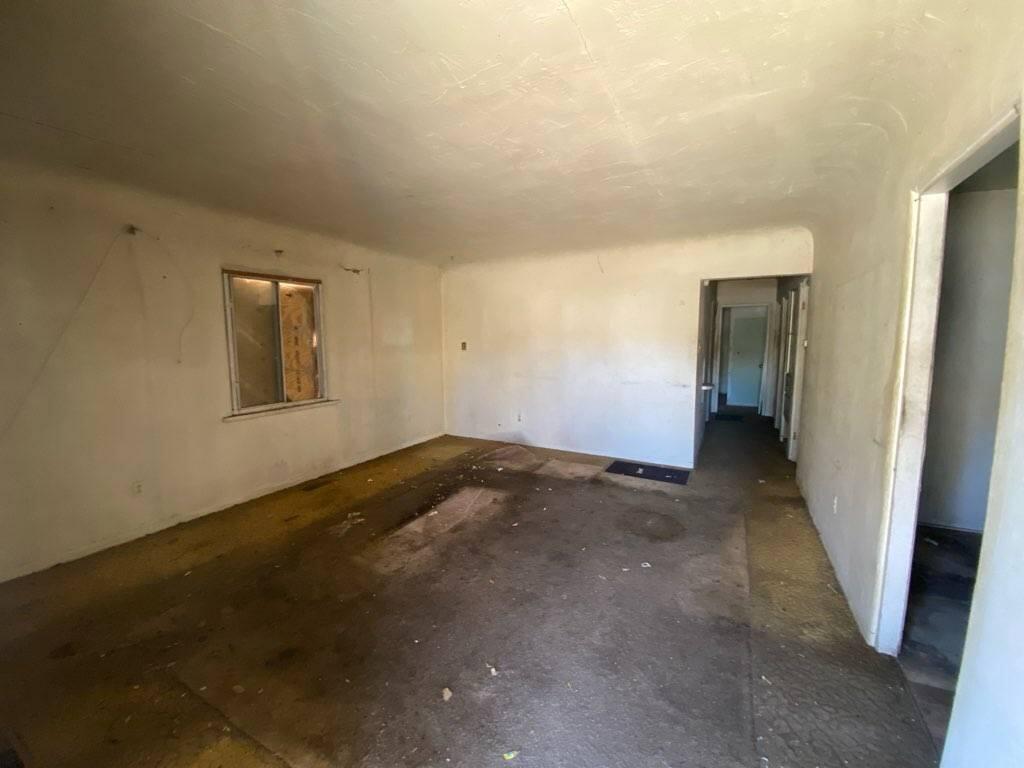 901 Princeton Drive SE