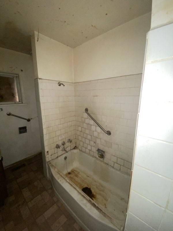 901 Princeton Drive SE