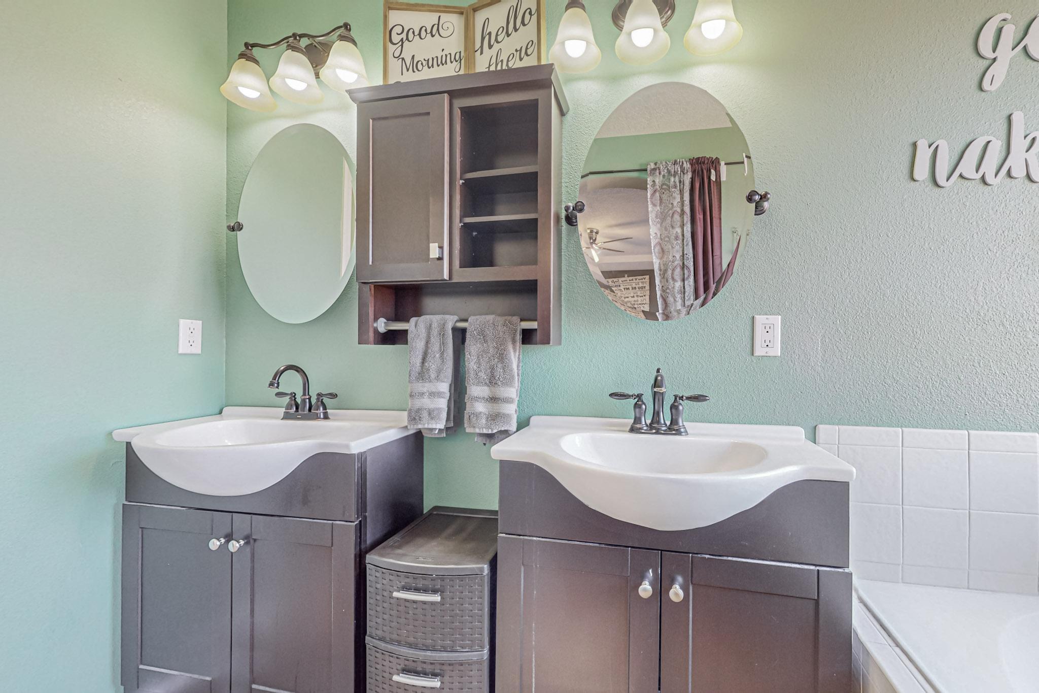 3844 Oasis Springs Road NE