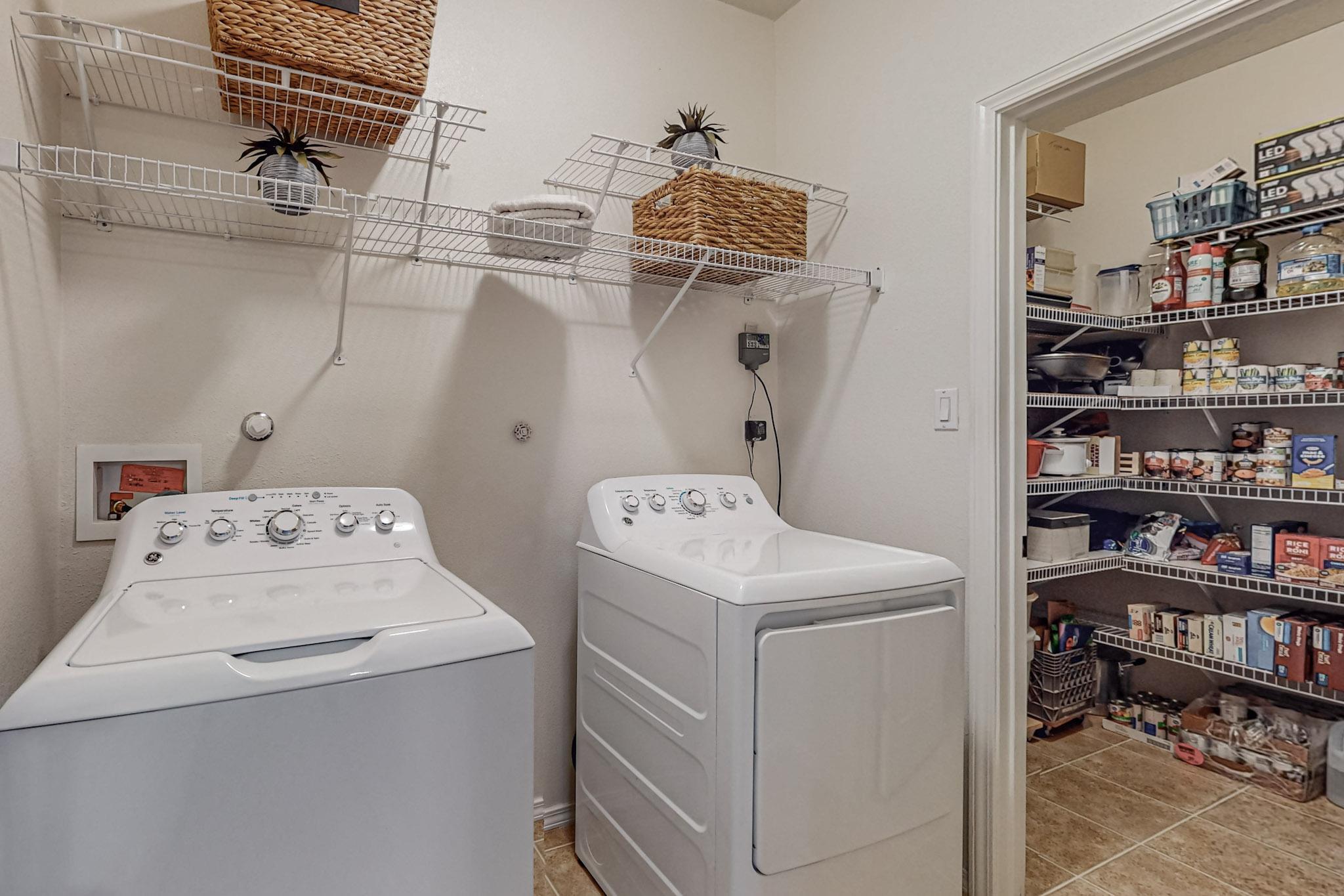 3332 Cochiti Street NE