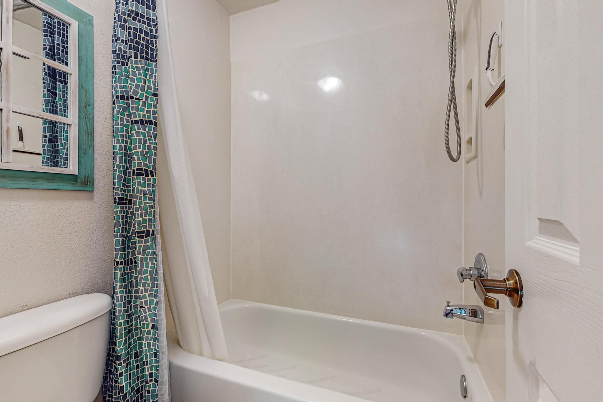 3332 Cochiti Street NE