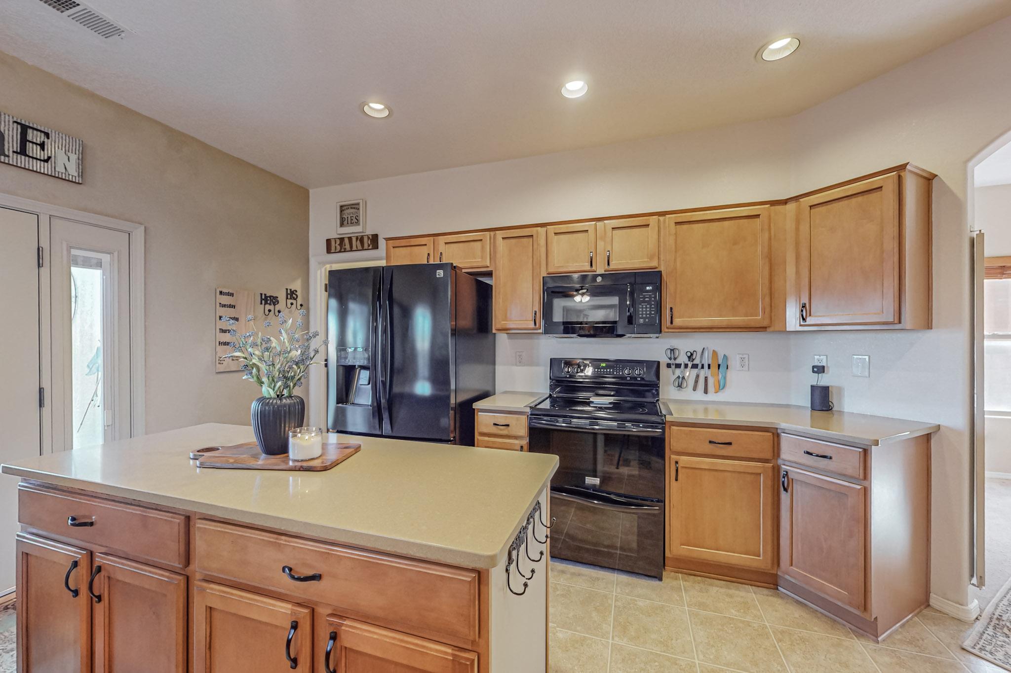 3332 Cochiti Street NE