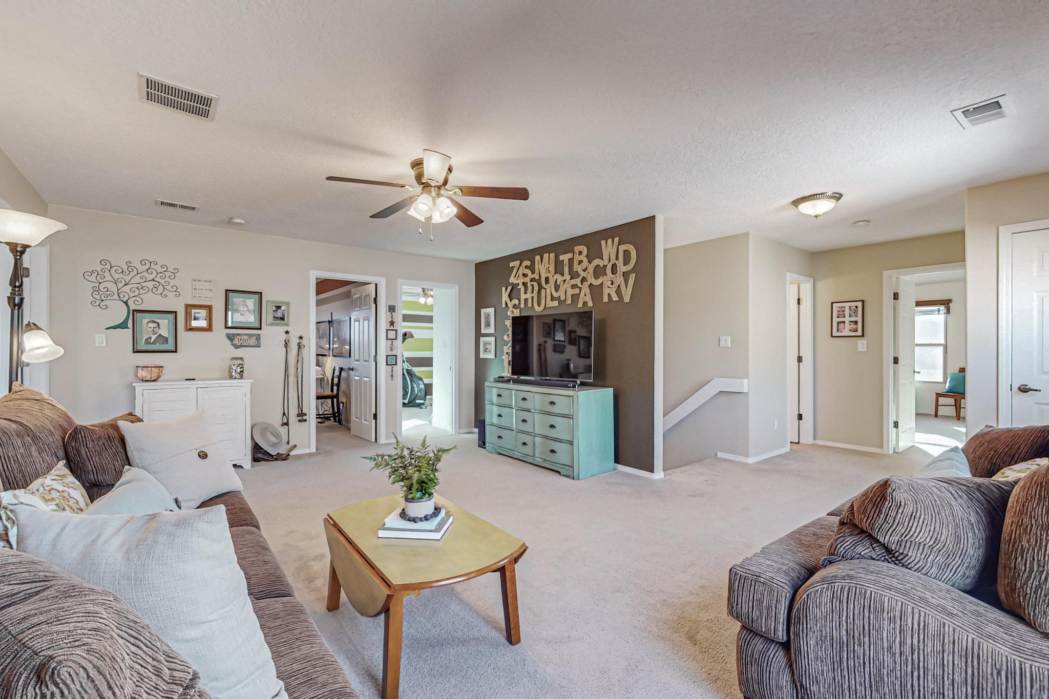 3332 Cochiti Street NE