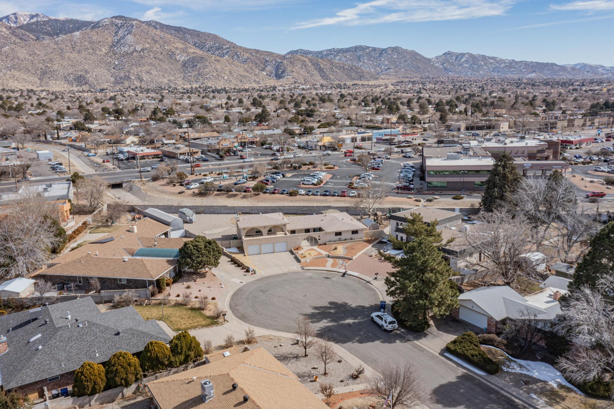 3816 Capistrano Court NE