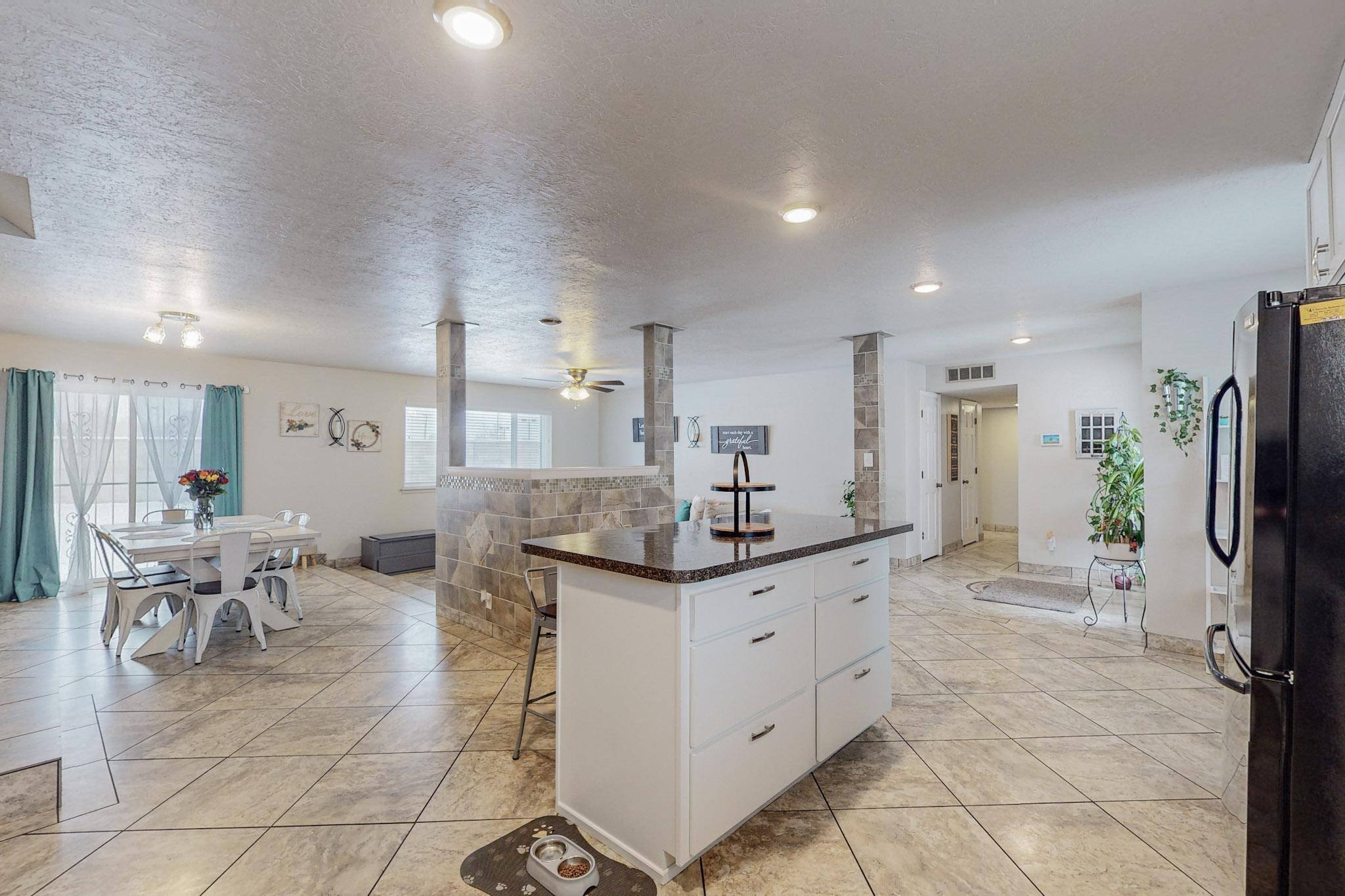 3816 Capistrano Court NE