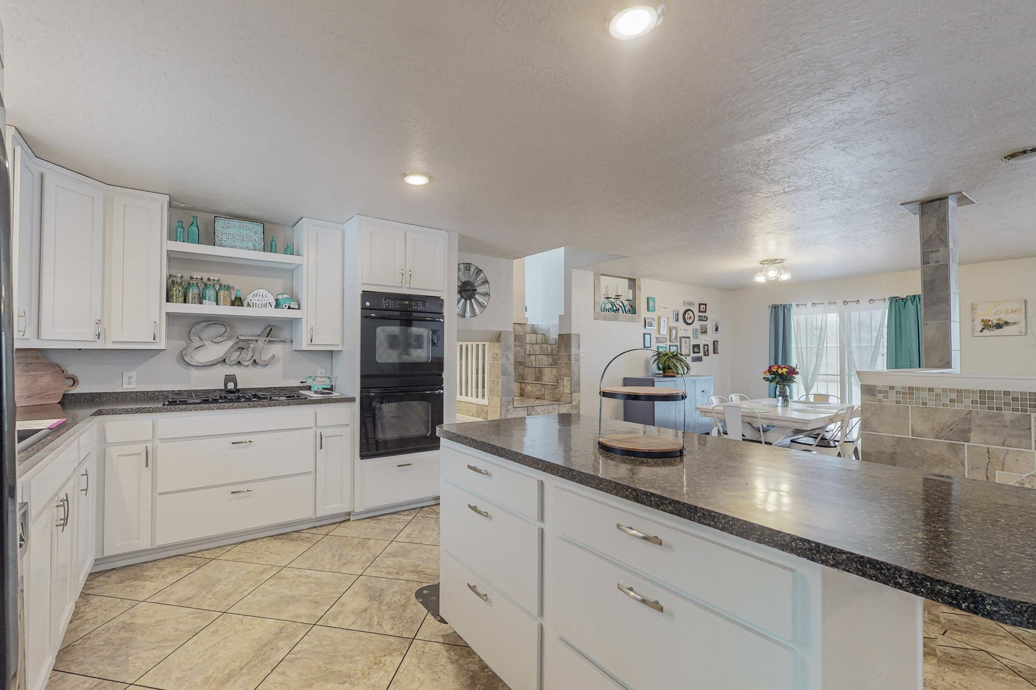 3816 Capistrano Court NE