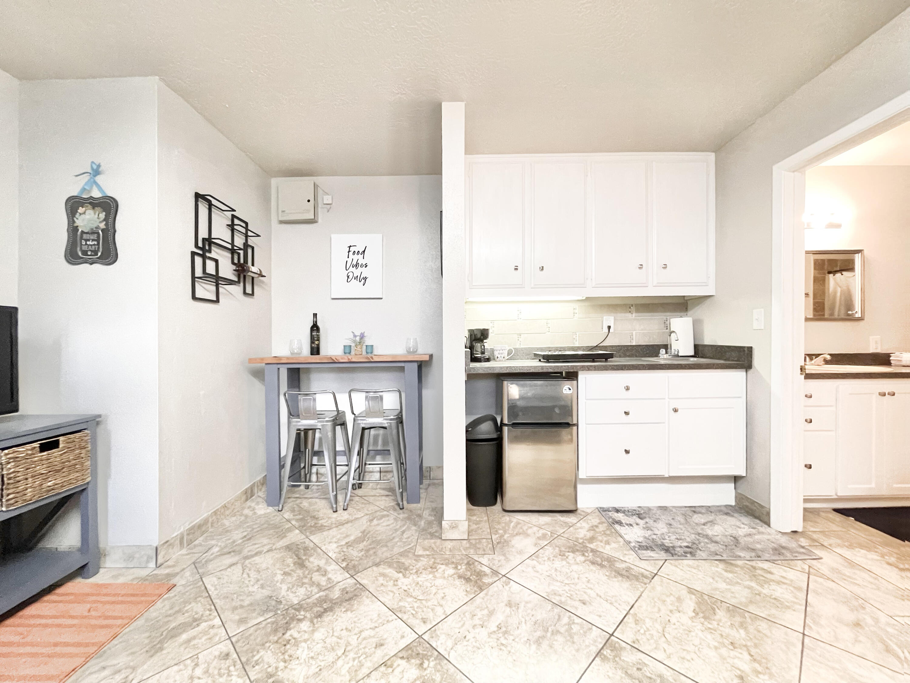 3816 Capistrano Court NE