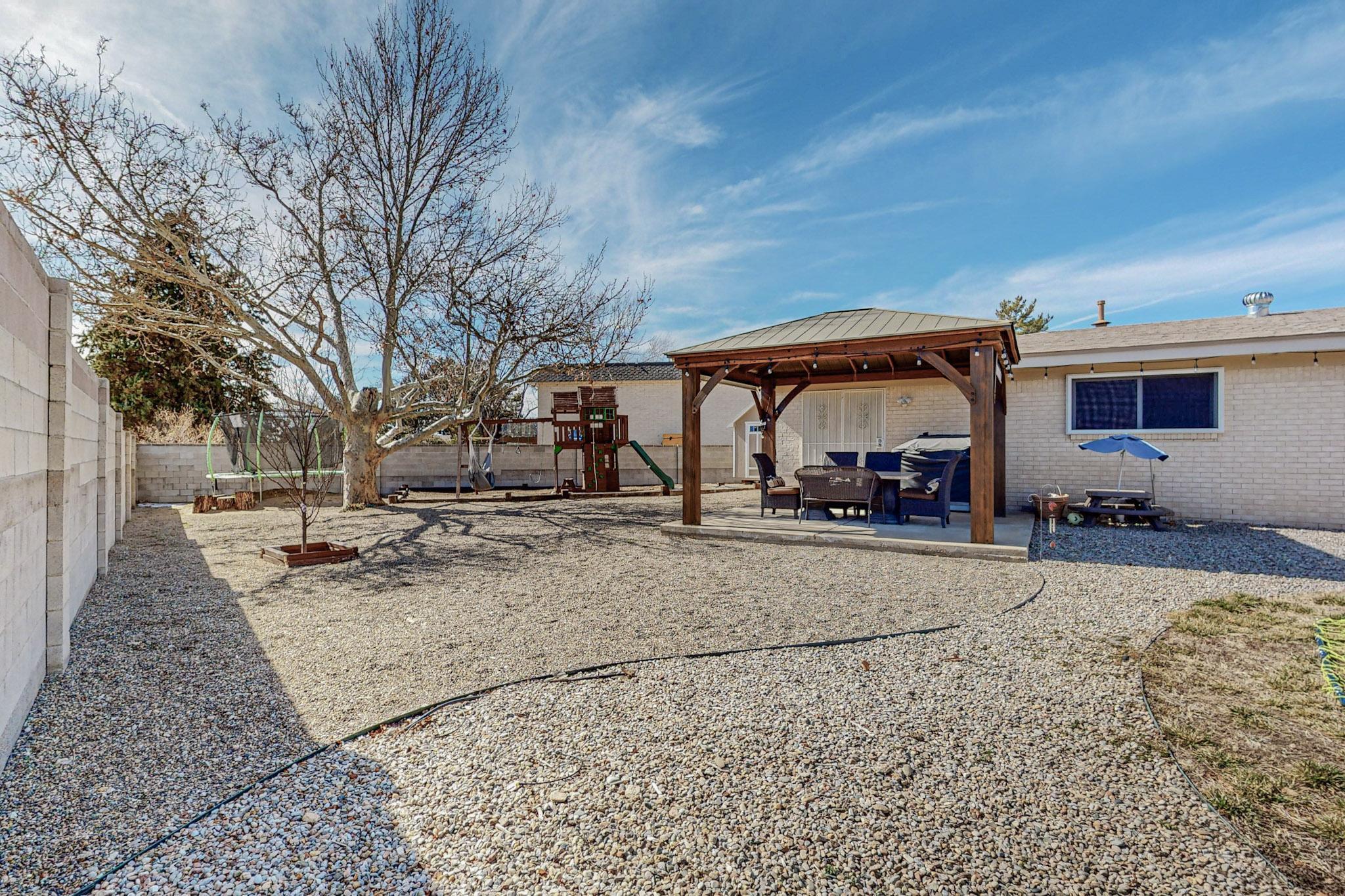 3816 Capistrano Court NE