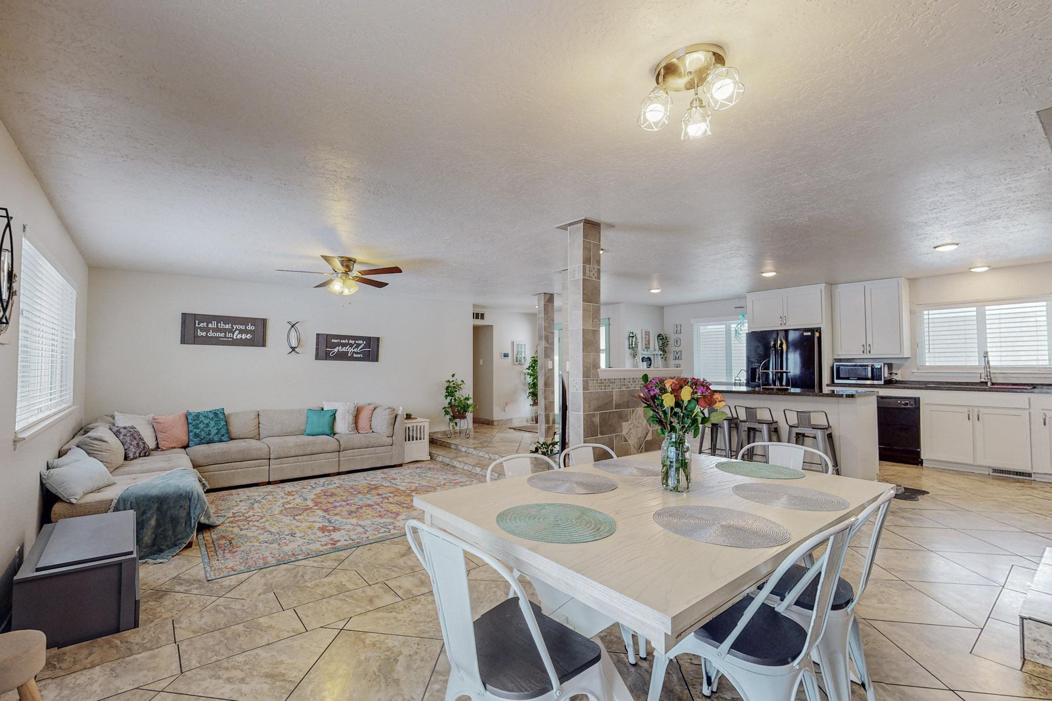 3816 Capistrano Court NE